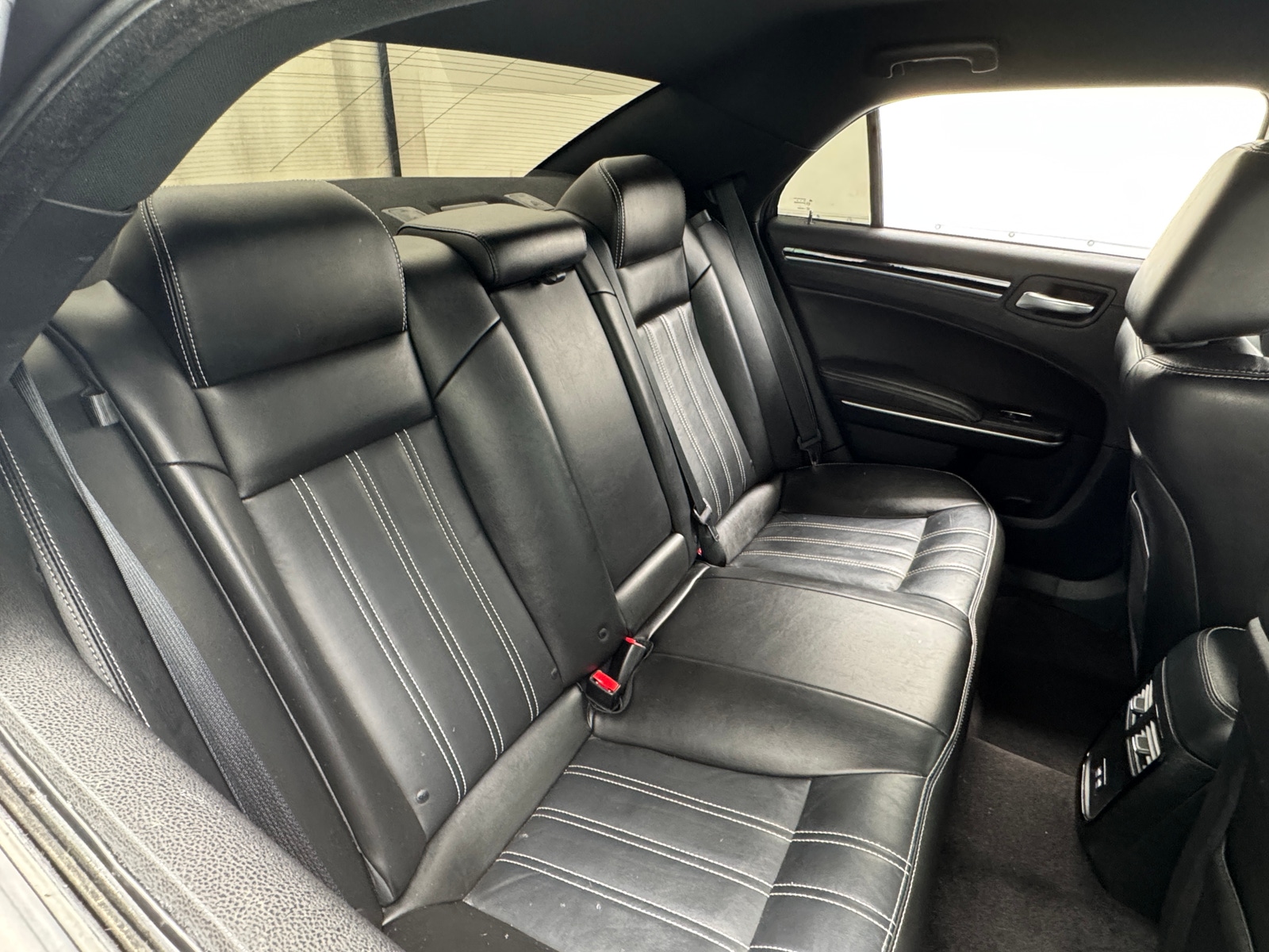 Thumbnail: 2019 Chrysler 300 - 5