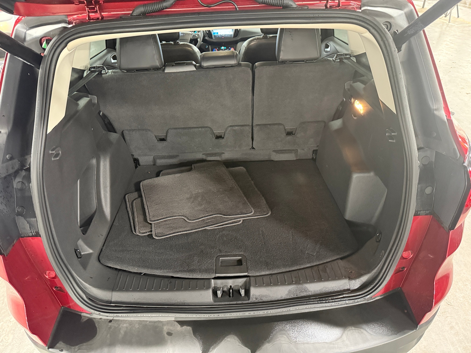 Thumbnail: 2019 Ford Escape - 6