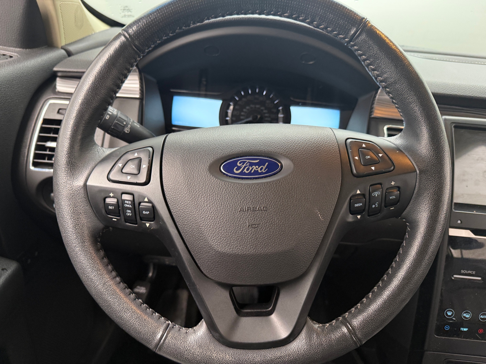 Thumbnail: 2018 Ford Flex - 4