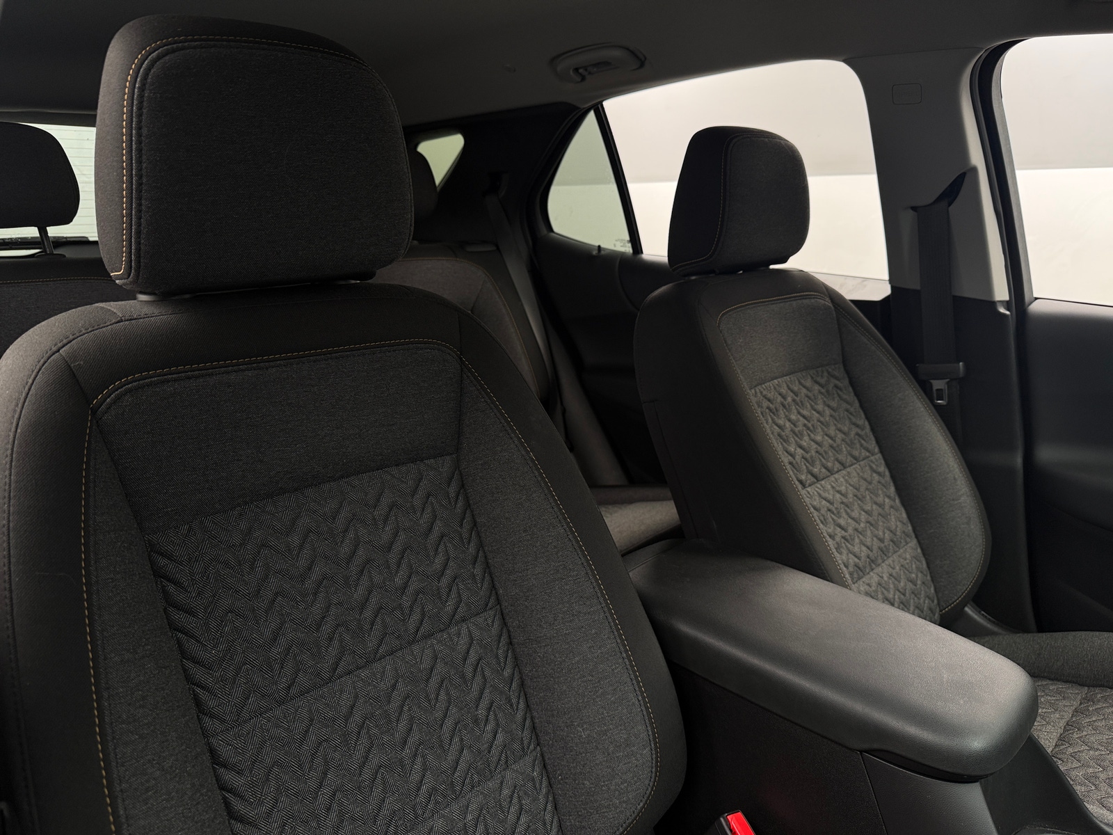 Thumbnail: 2022 Chevrolet Equinox - 2