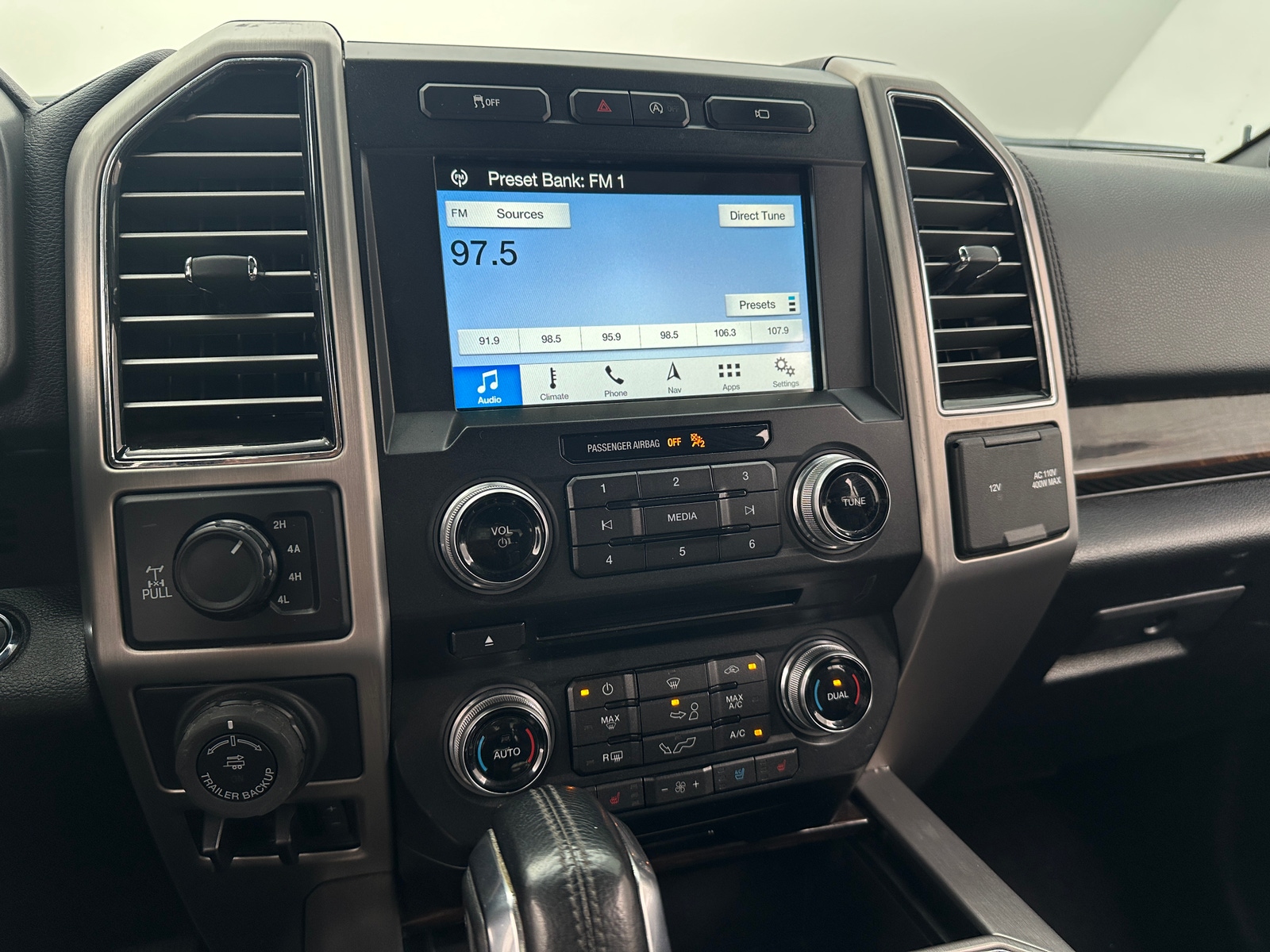 Thumbnail: 2017 Ford Econoline - 3