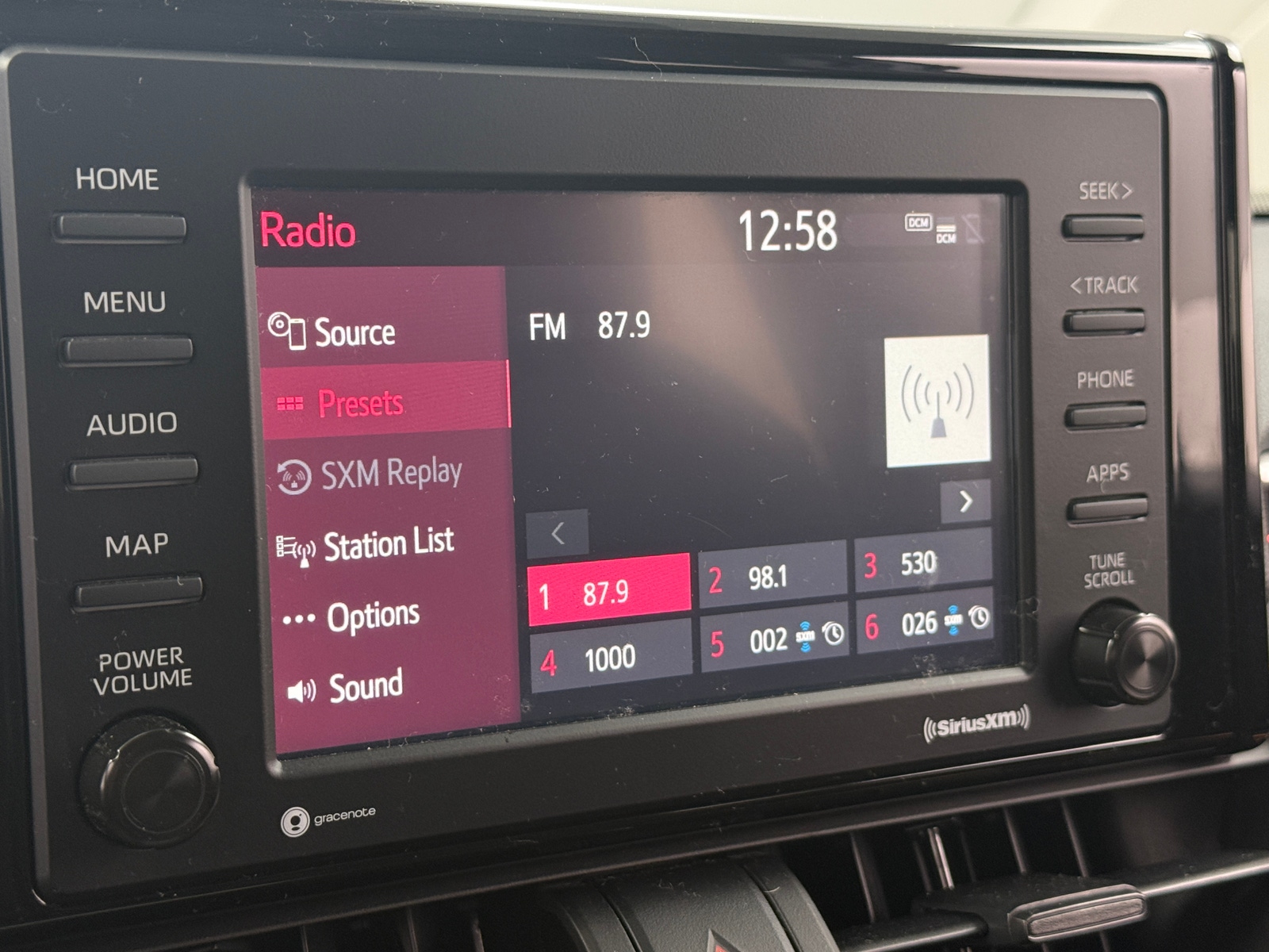 Thumbnail: 2022 Toyota RAV4 - 4