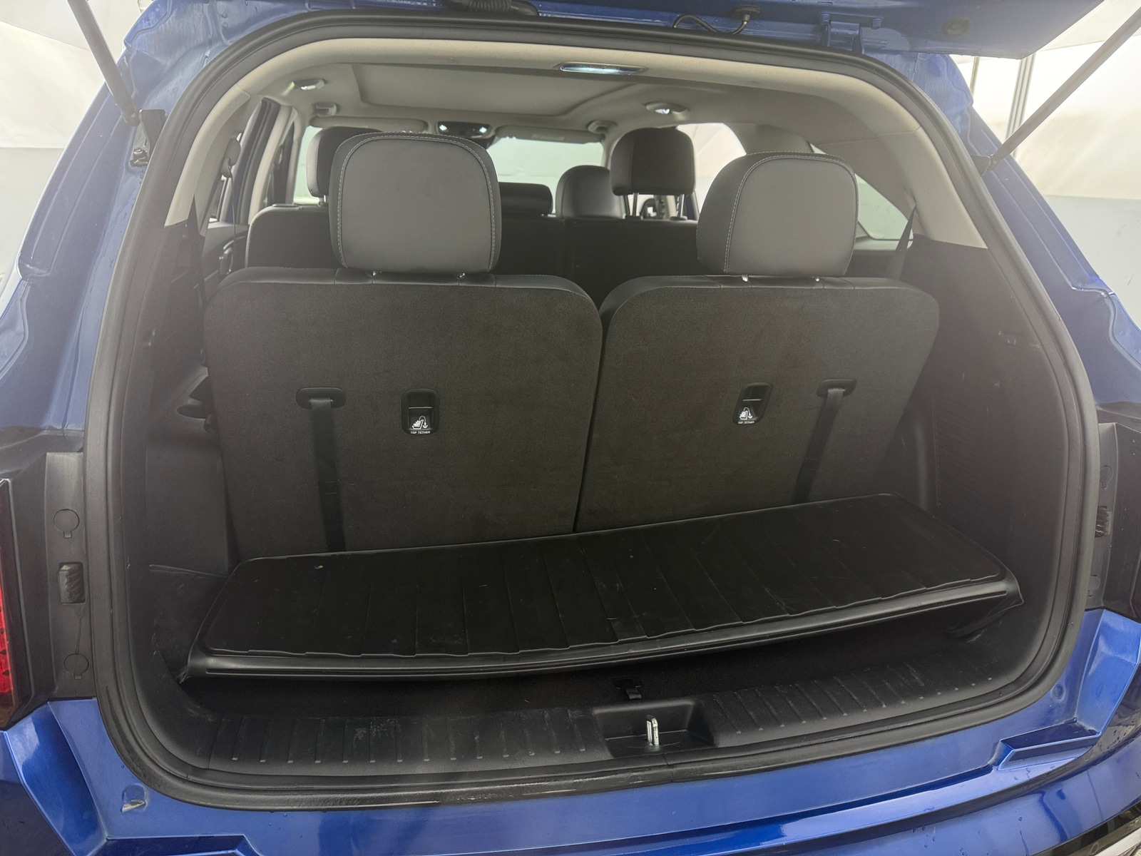 Thumbnail: 2023 Kia Sorento - 6