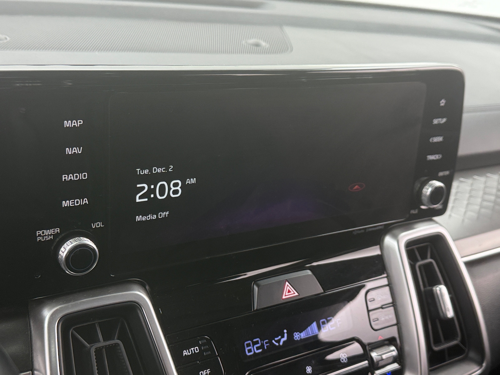 Thumbnail: 2023 Kia Sorento - 3