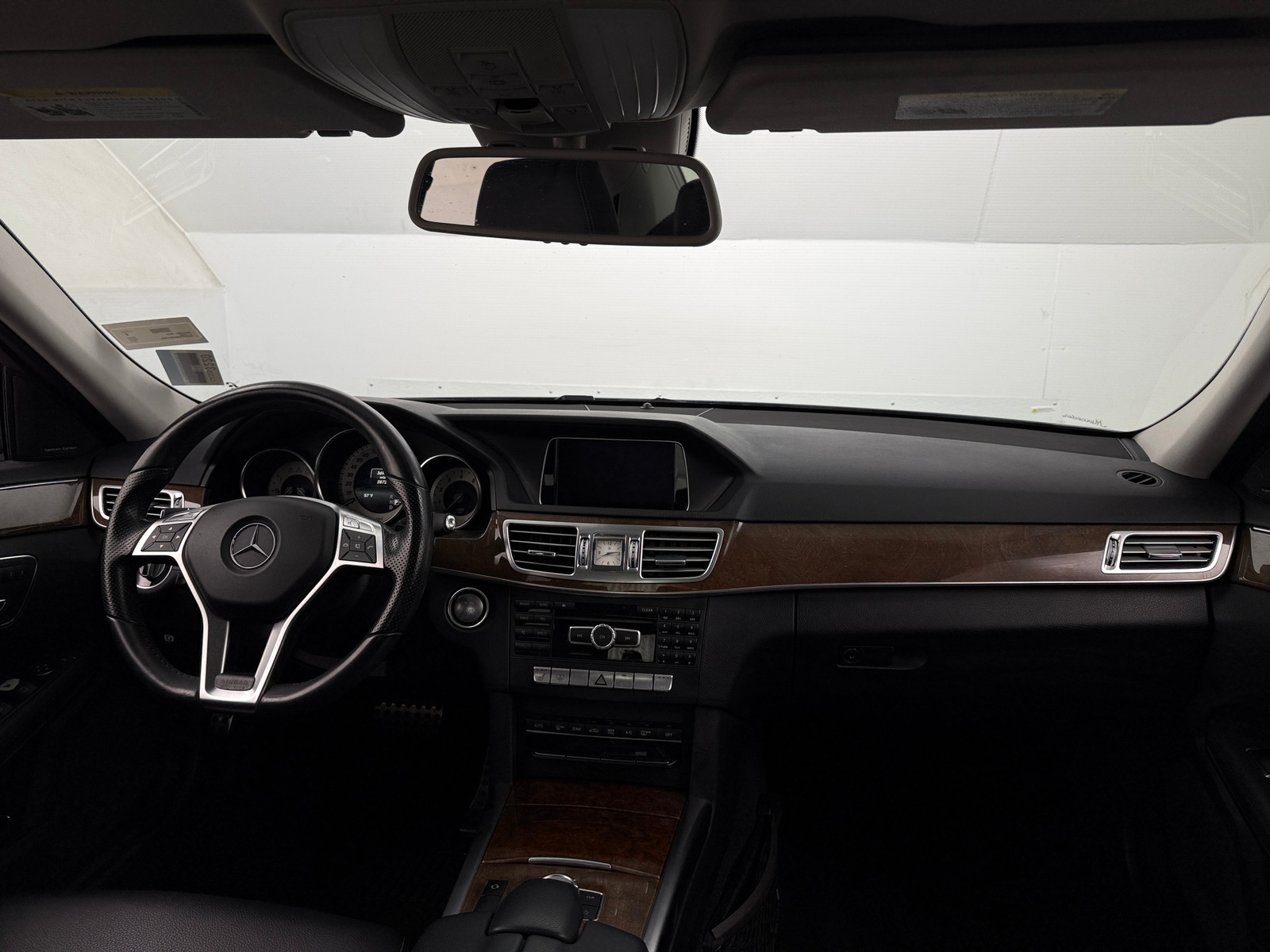 Thumbnail: 2014 Mercedes-Benz E-Class - 2