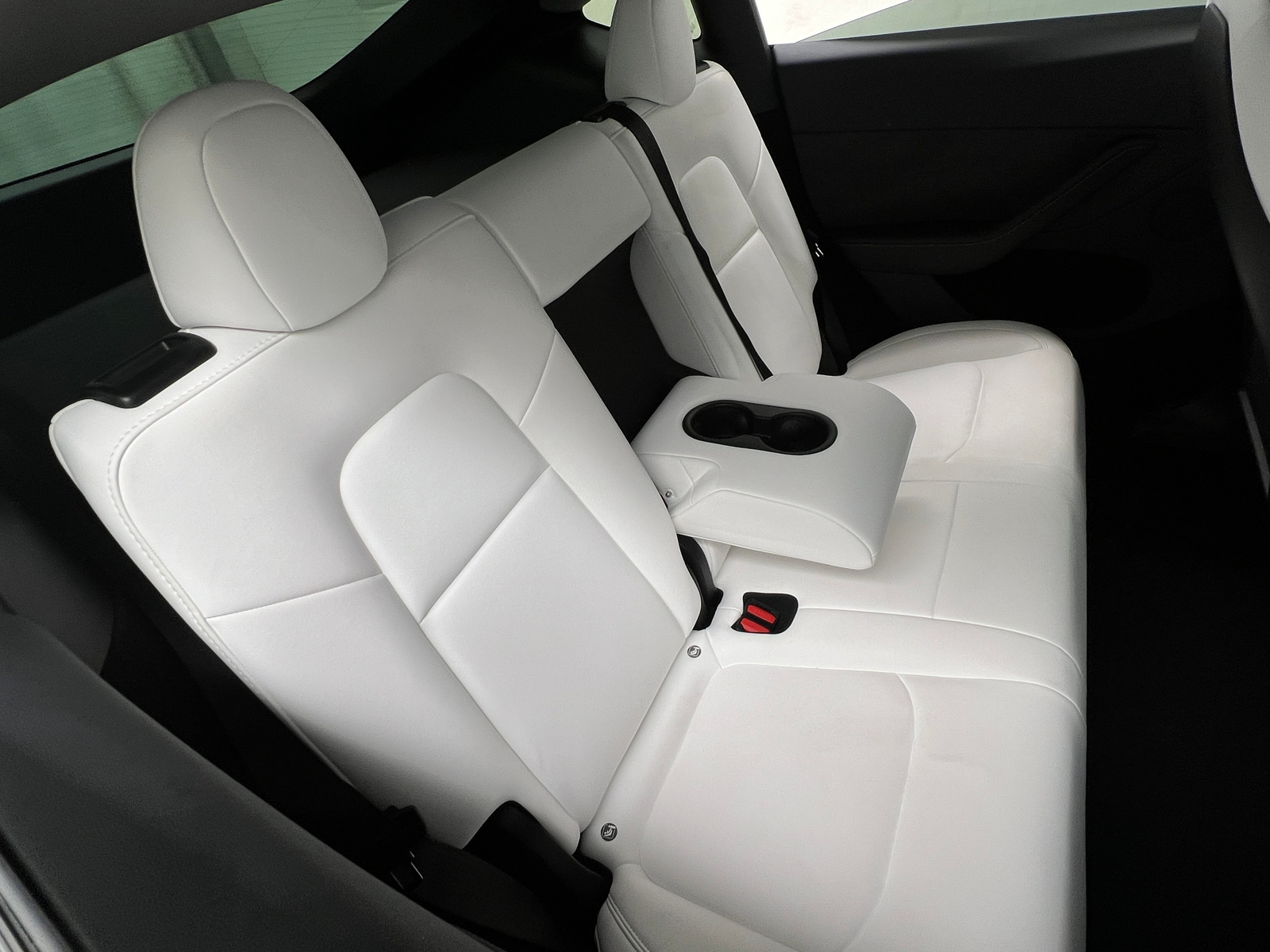 Thumbnail: 2024 Tesla Model Y - 4