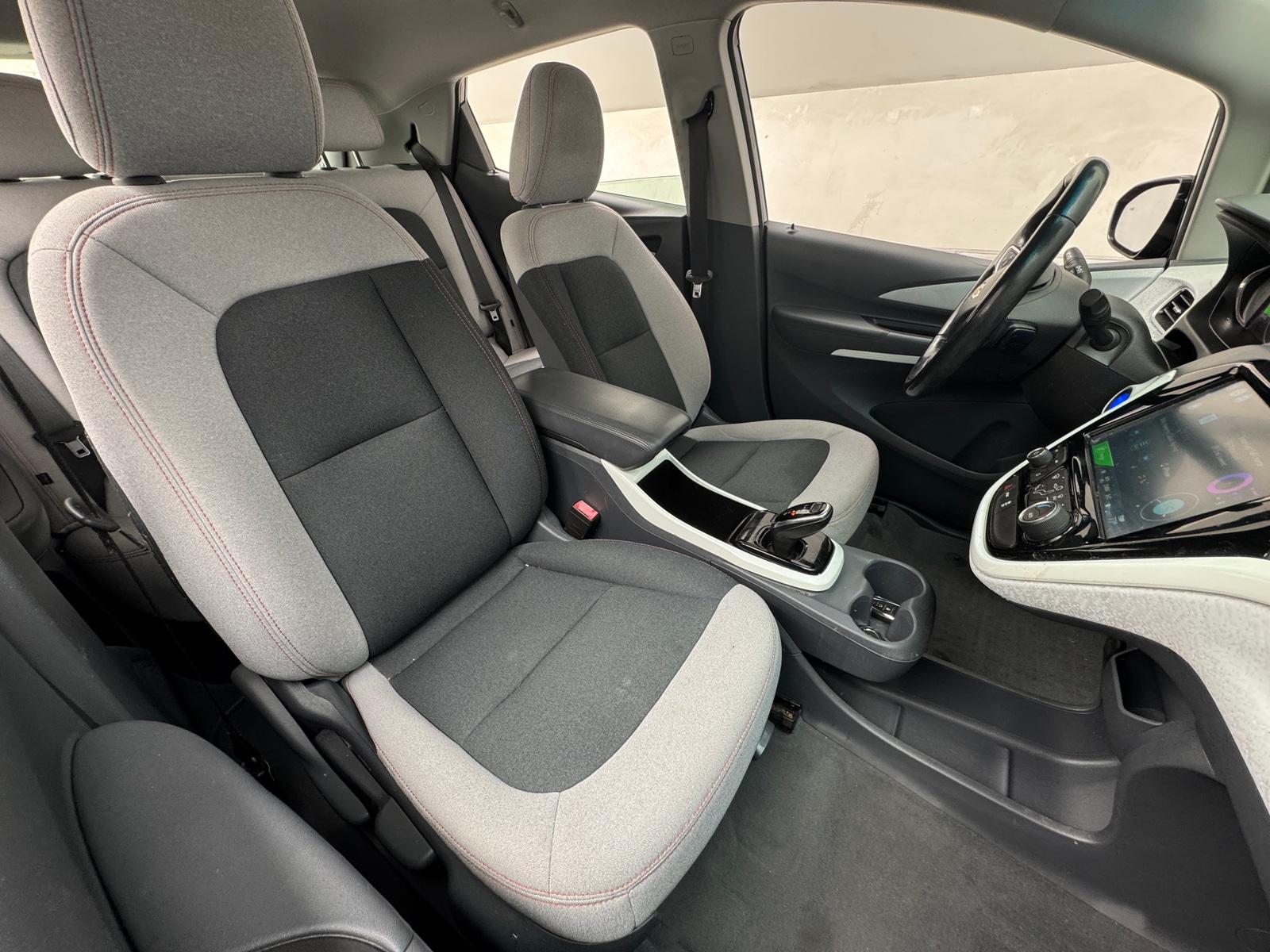 Thumbnail: 2020 Chevrolet Bolt EV - 2