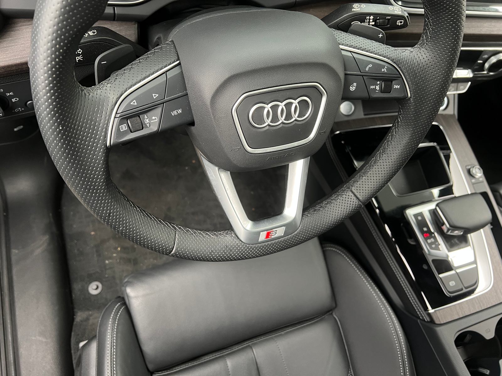 Thumbnail: 2025 Audi Q5 - 4