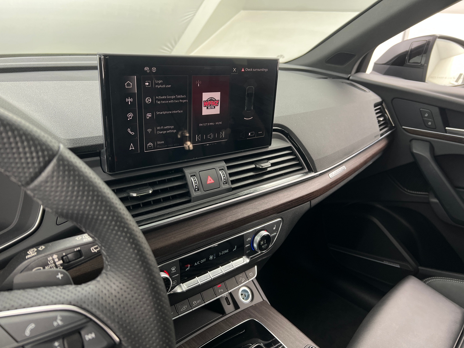 Thumbnail: 2025 Audi Q5 - 3