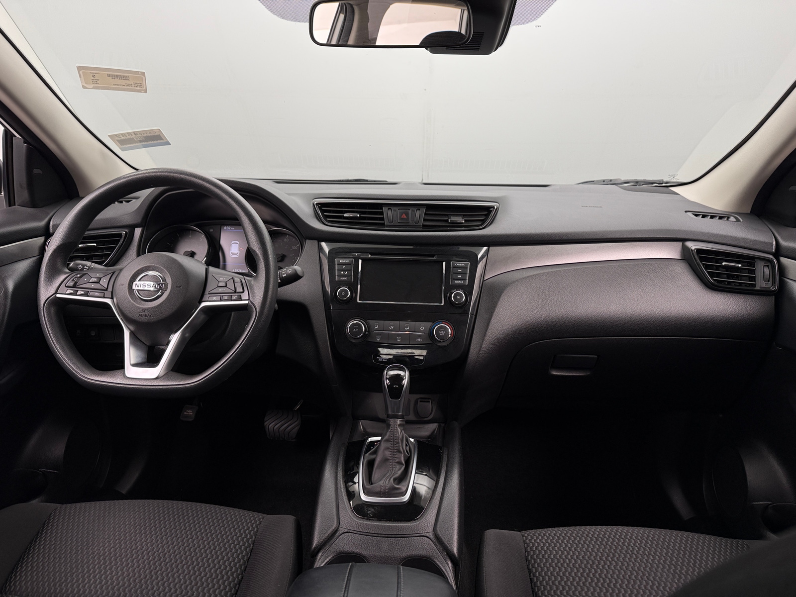 Thumbnail: 2020 Nissan Rogue Sport - 3