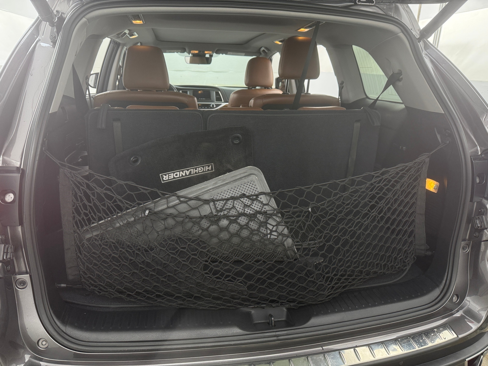 Thumbnail: 2017 Toyota Highlander - 6