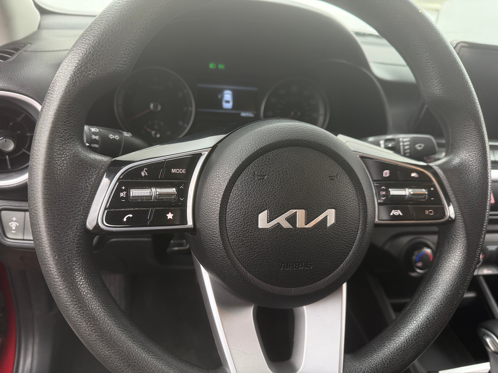 Thumbnail: 2023 Kia Forte - 5