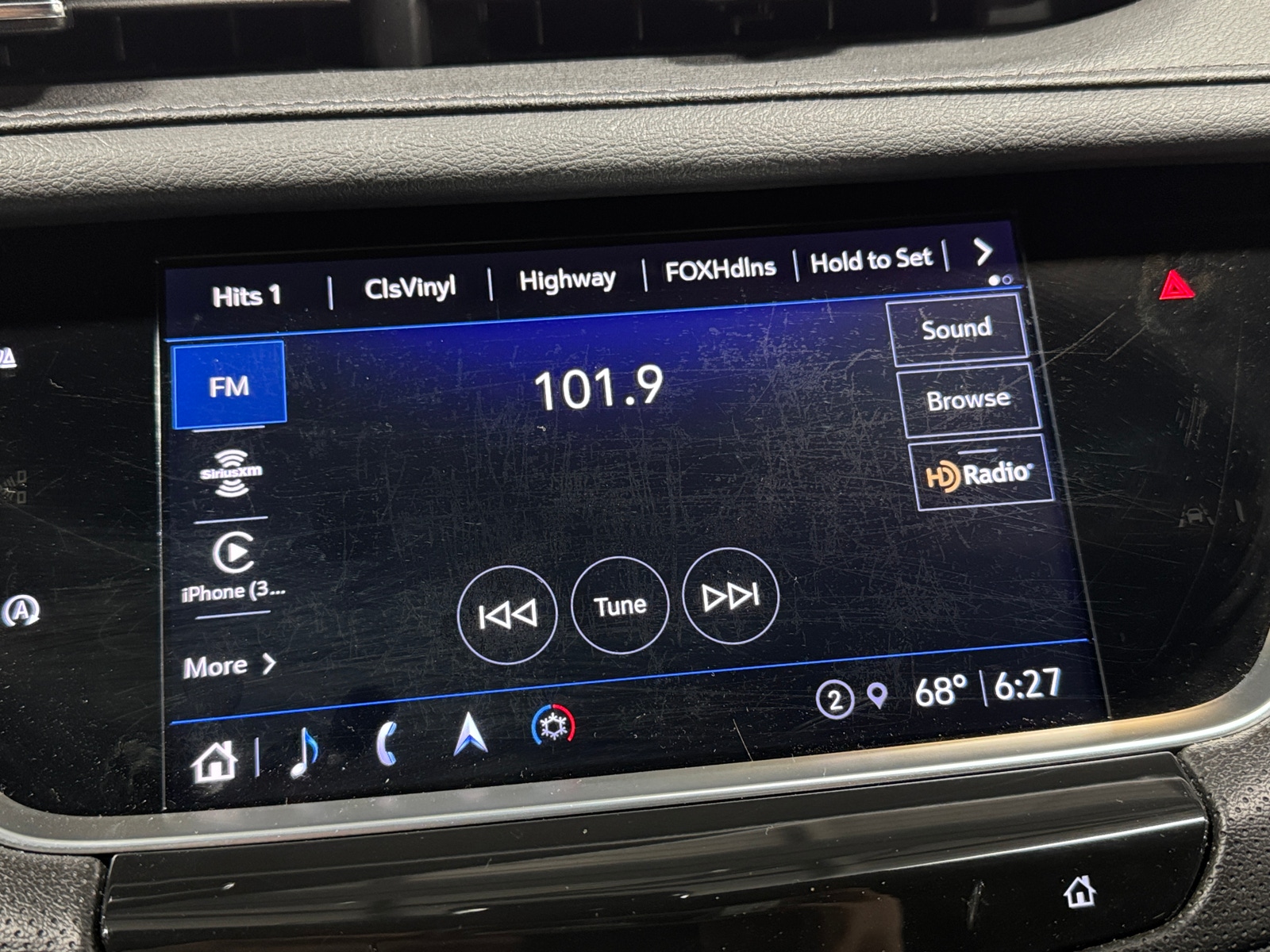 Thumbnail: 2025 Cadillac XT5 - 3