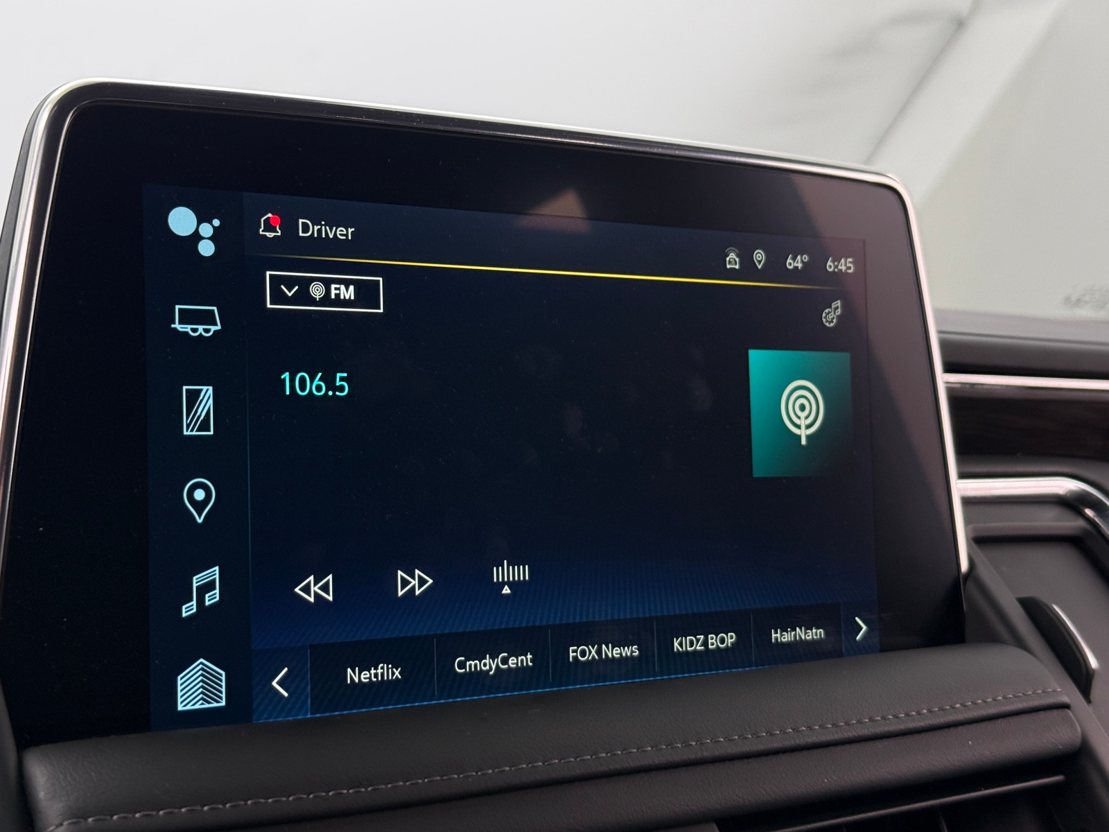 Thumbnail: 2022 Chevrolet Suburban - 3