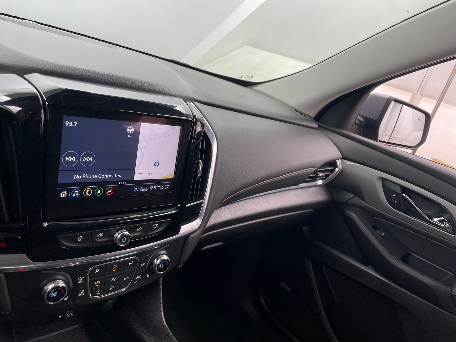 Thumbnail: 2021 Chevrolet Traverse - 3