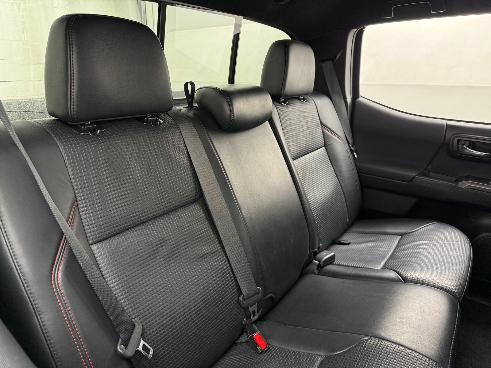 Thumbnail: 2017 Toyota Tacoma - 6