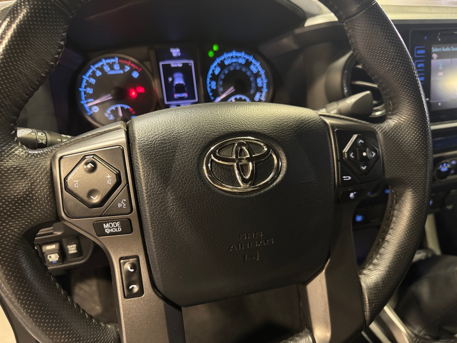 Thumbnail: 2017 Toyota Tacoma - 5