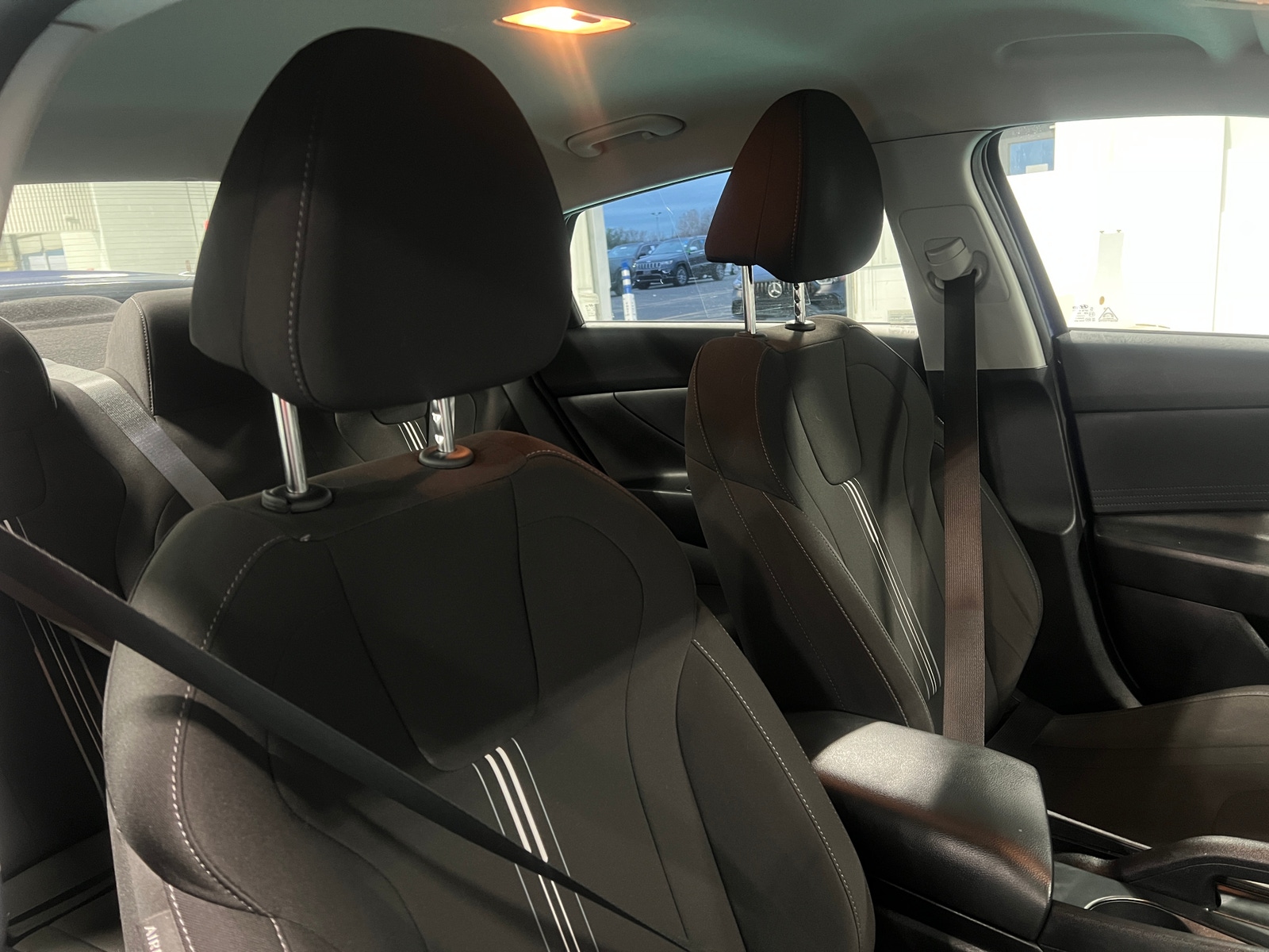 Thumbnail: 2022 Hyundai Elantra - 2