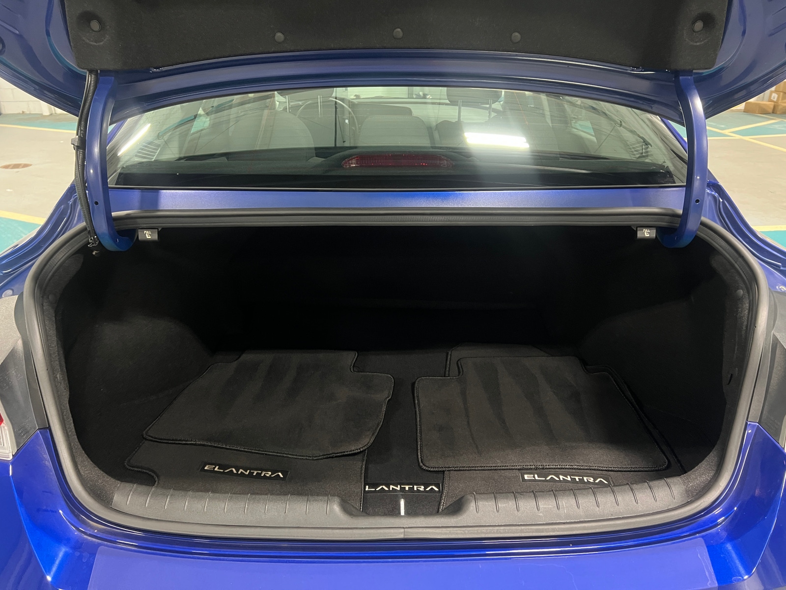 Thumbnail: 2022 Hyundai Elantra - 7