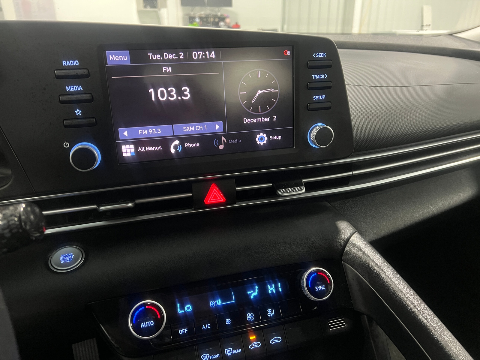 Thumbnail: 2022 Hyundai Elantra - 4