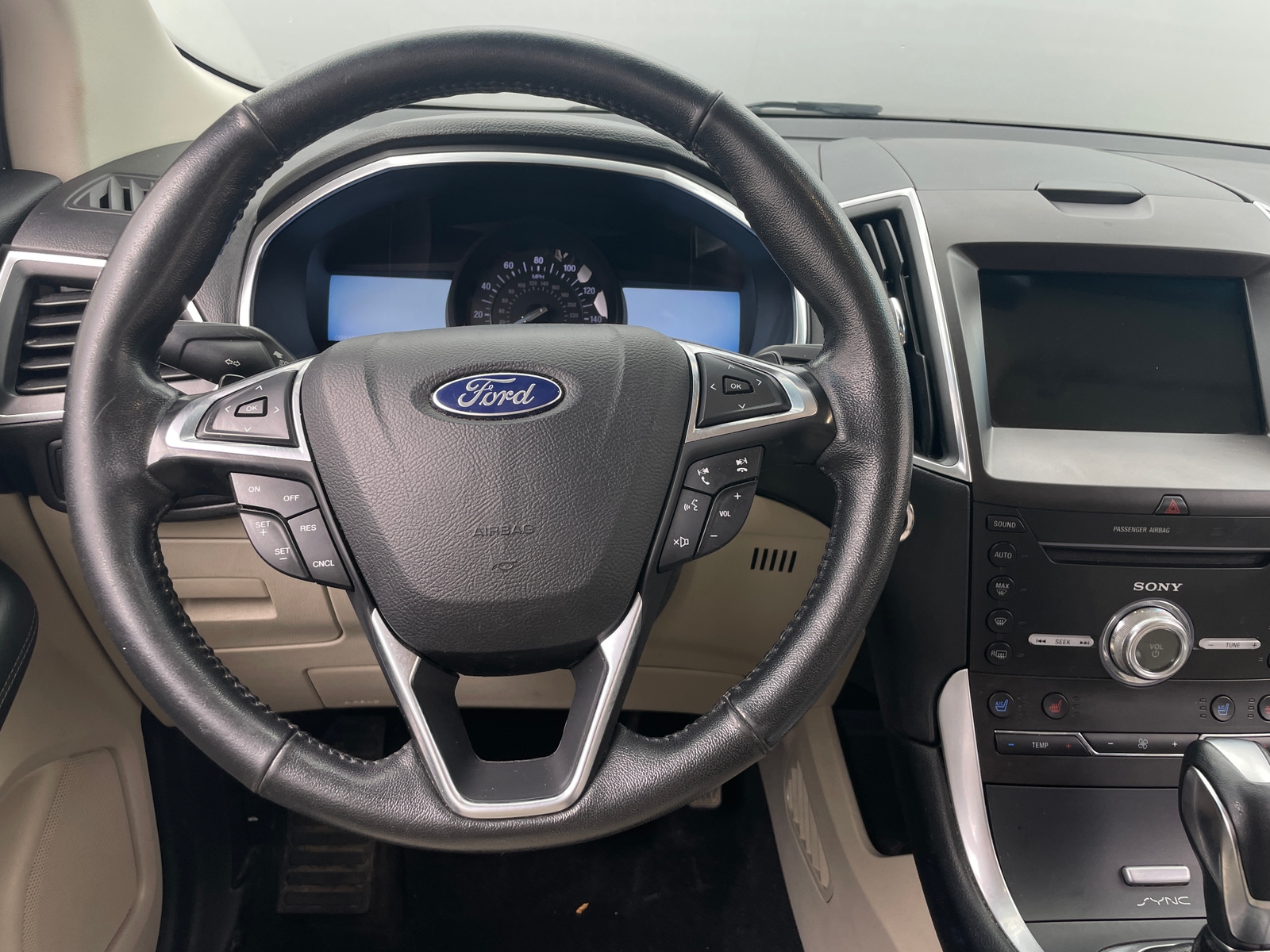 Thumbnail: 2017 Ford Edge - 4