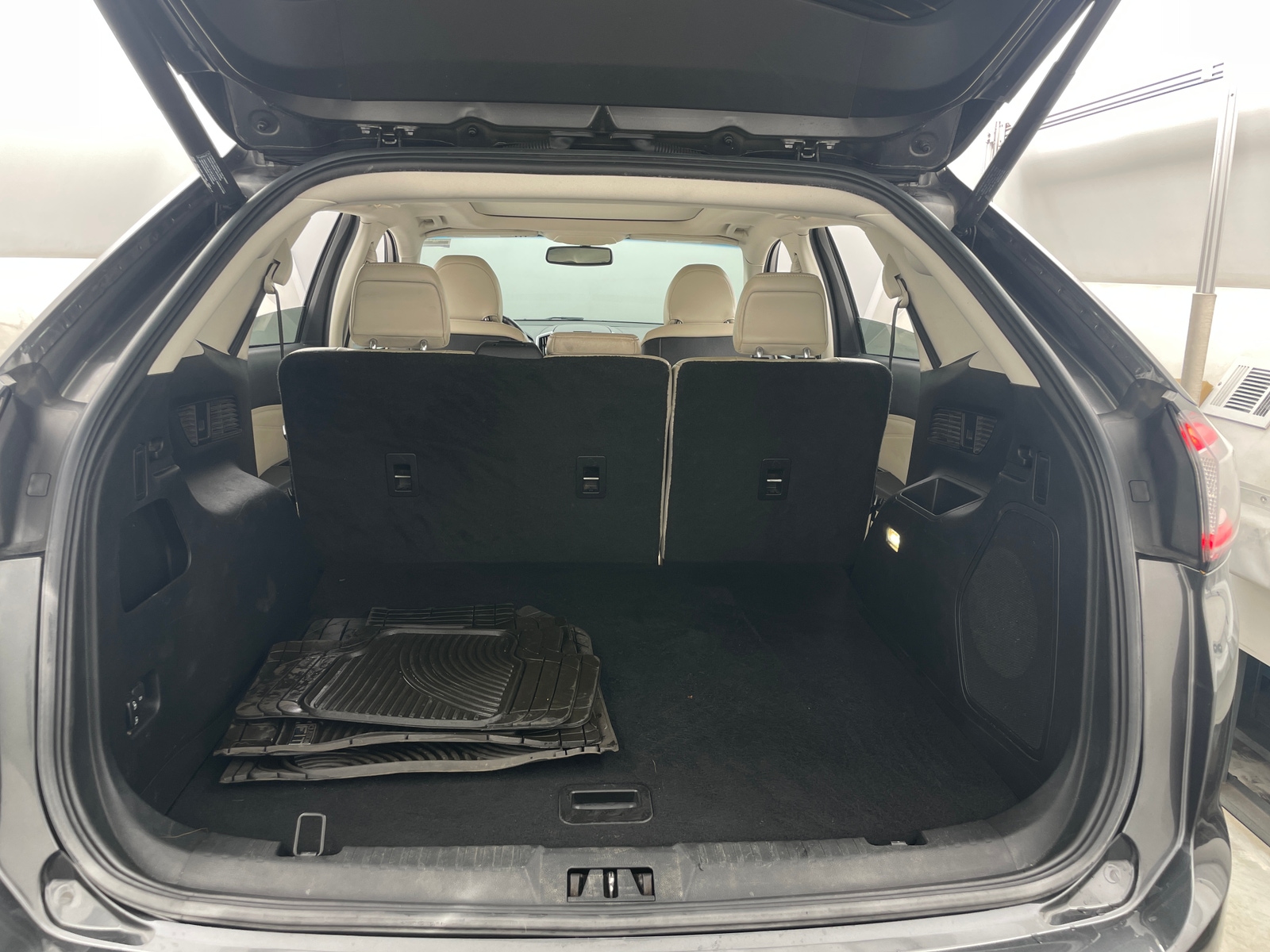 Thumbnail: 2017 Ford Edge - 6