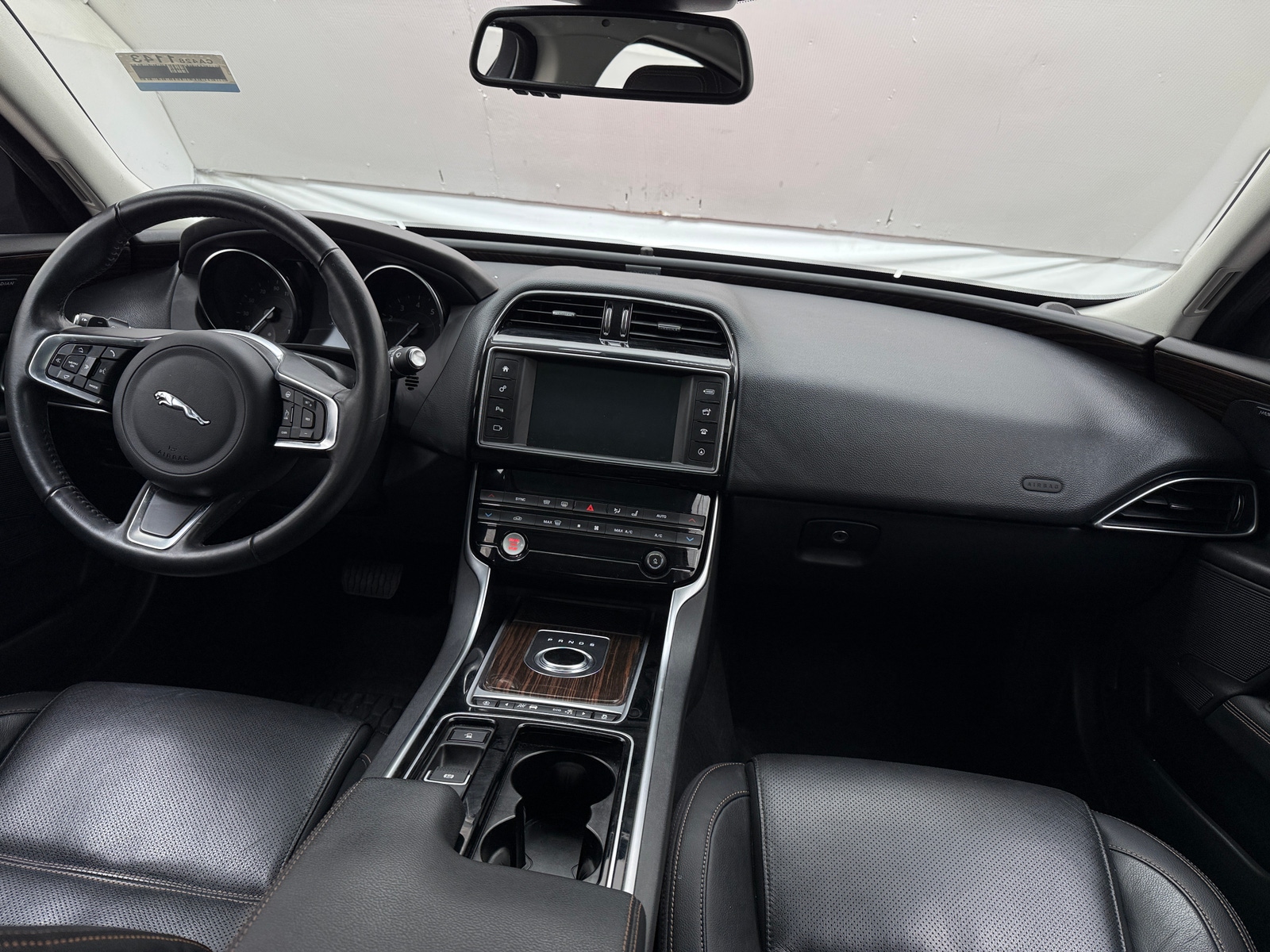 Thumbnail: 2018 Jaguar XE - 2