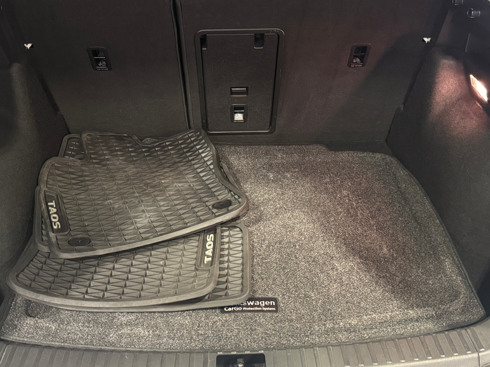 Thumbnail: 2022 Volkswagen Taos - 6