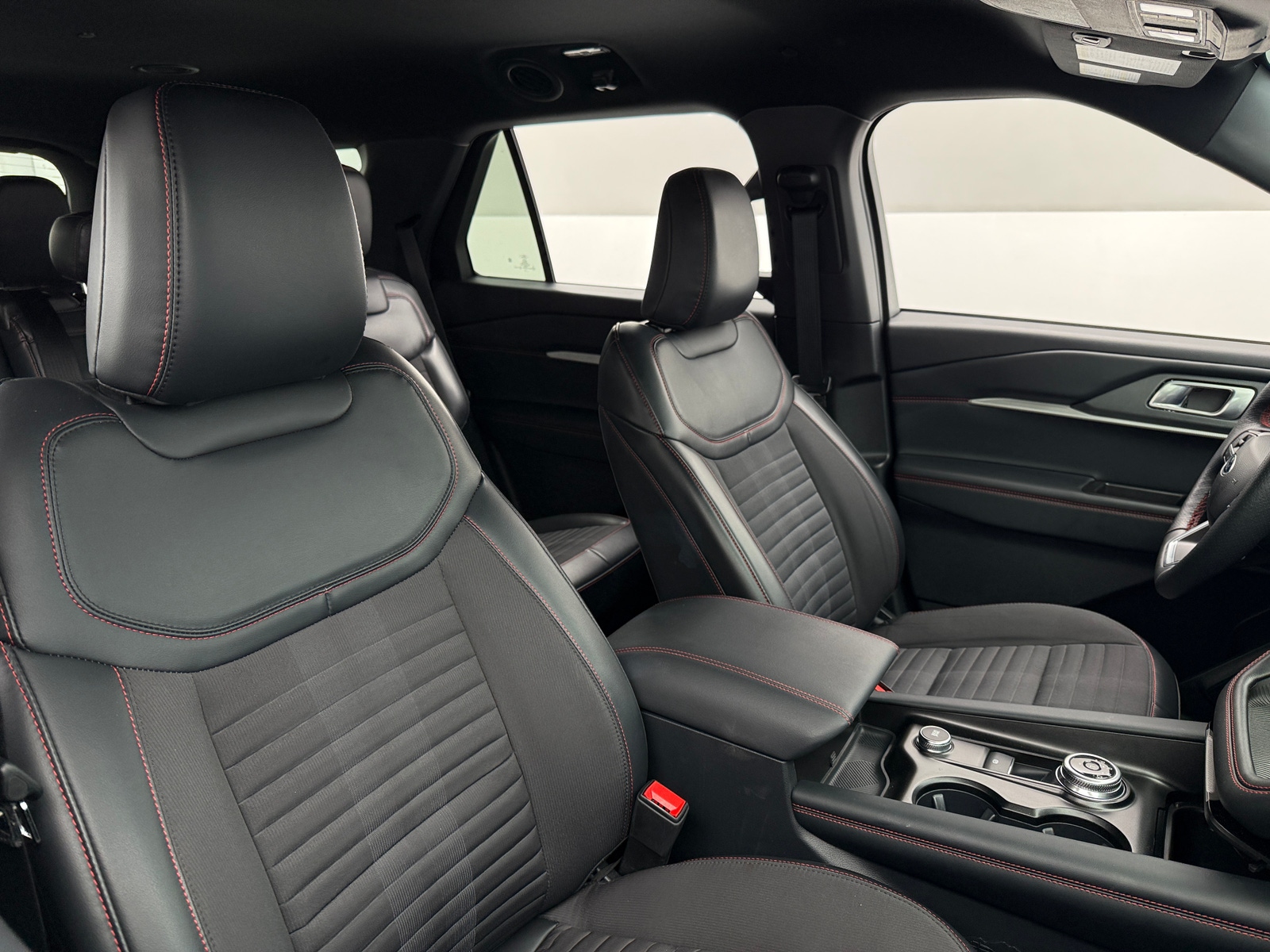 Thumbnail: 2025 Ford Explorer - 2