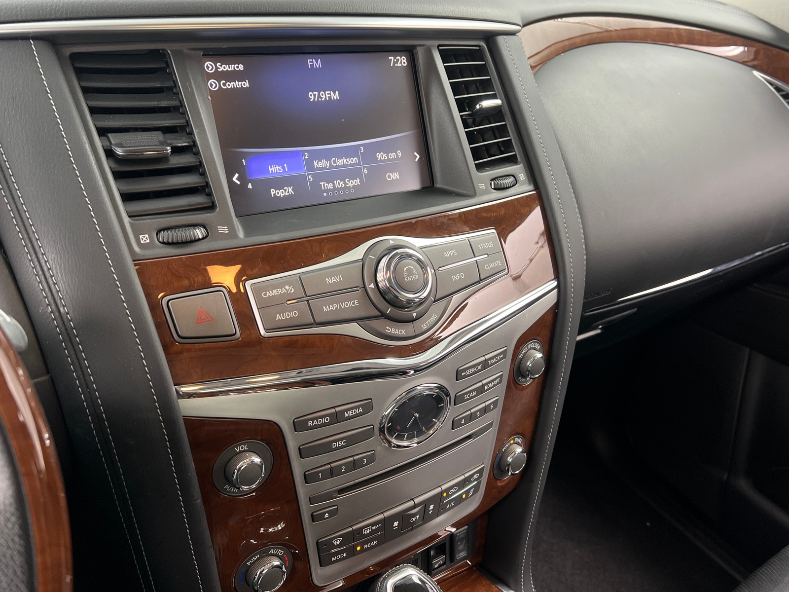 Thumbnail: 2018 INFINITI QX80 - 3