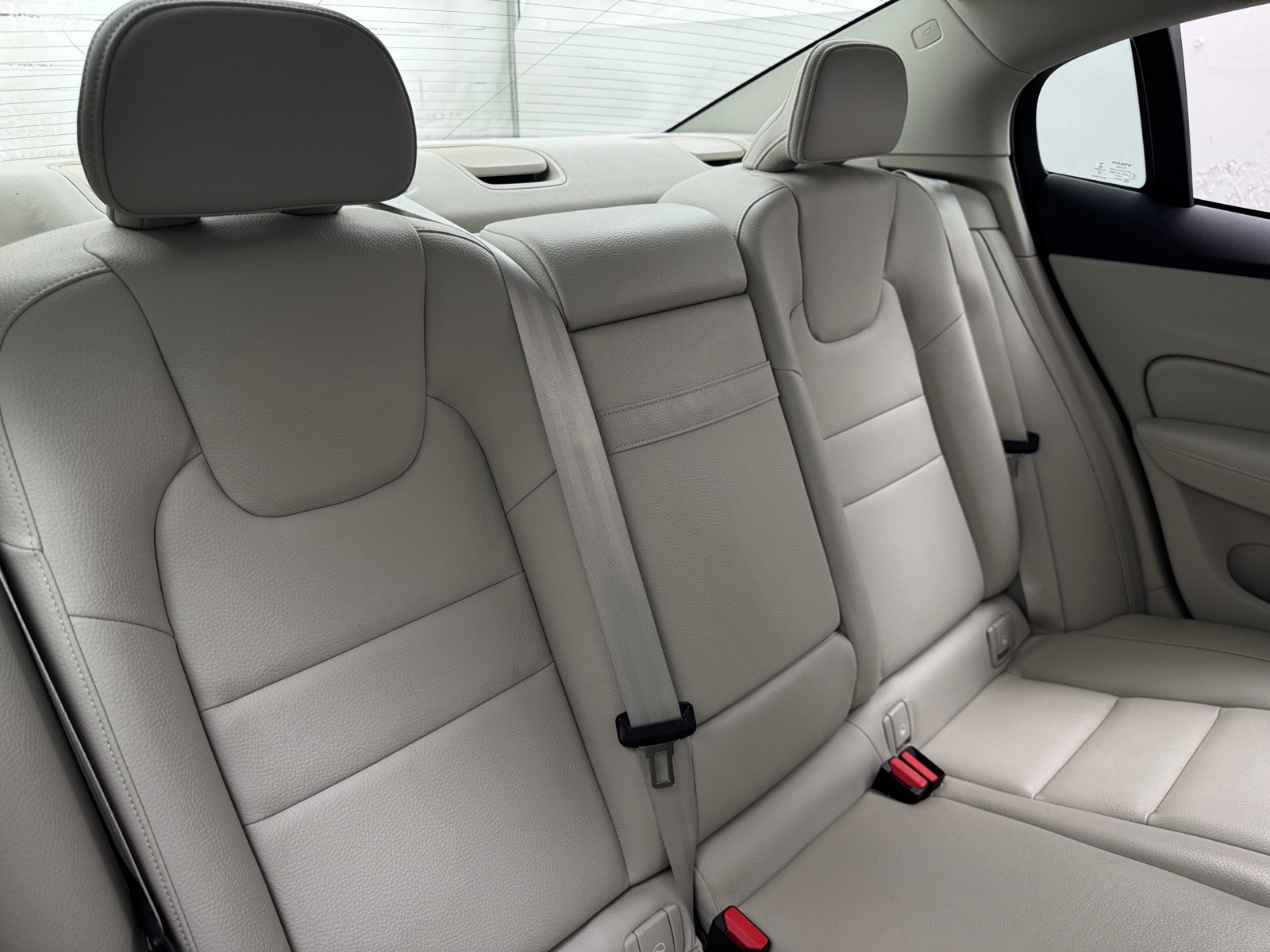 Thumbnail: 2020 Volvo S60 - 5