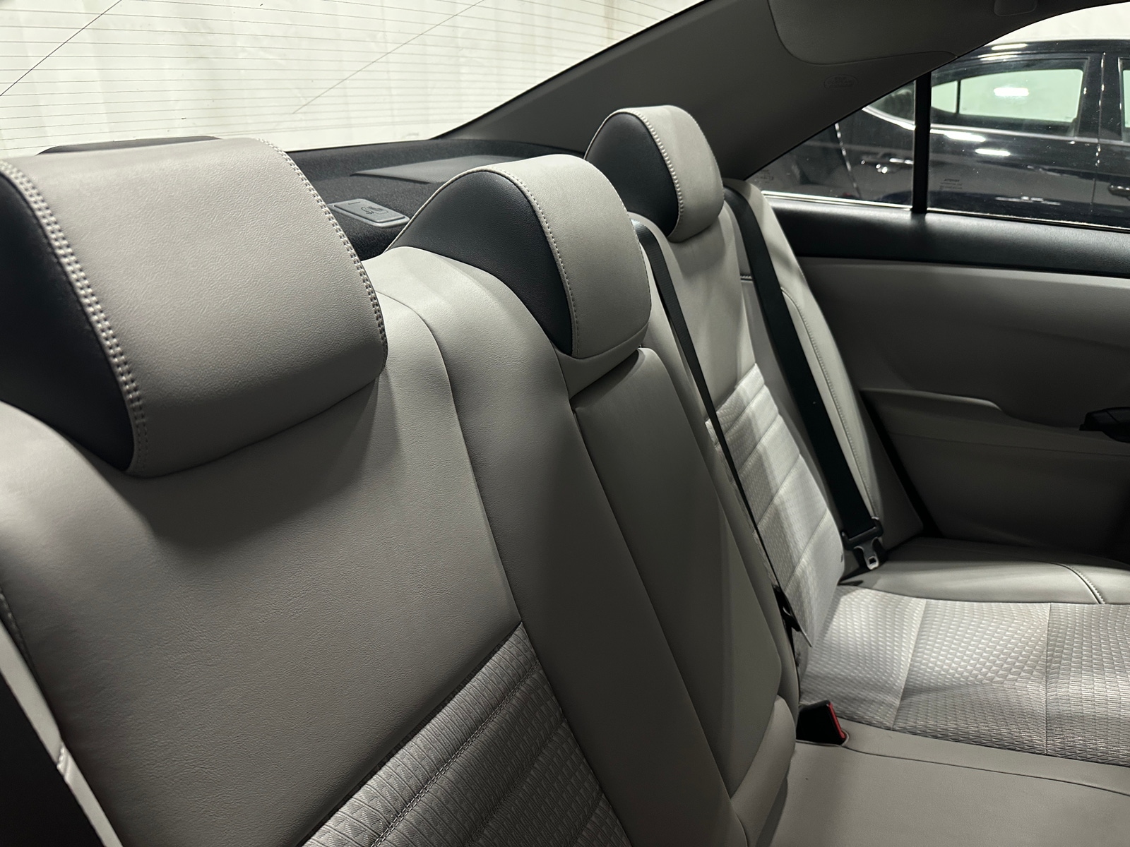 Thumbnail: 2015 Toyota Camry - 6