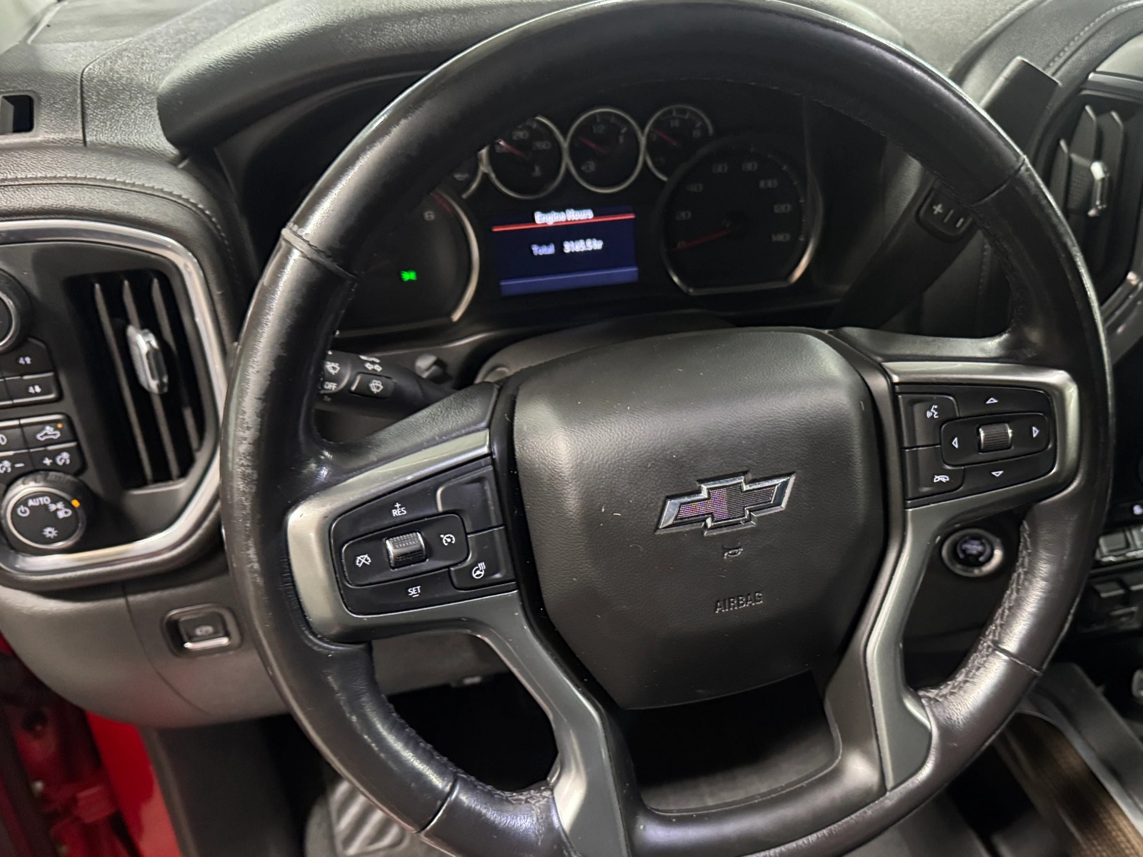 Thumbnail: 2021 Chevrolet Silverado 1500 - 4