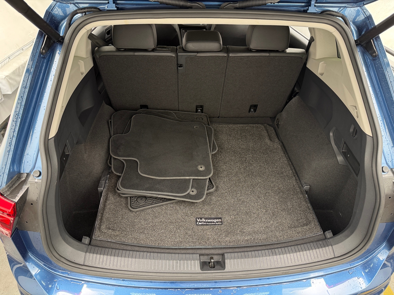 Thumbnail: 2020 Volkswagen Tiguan - 6