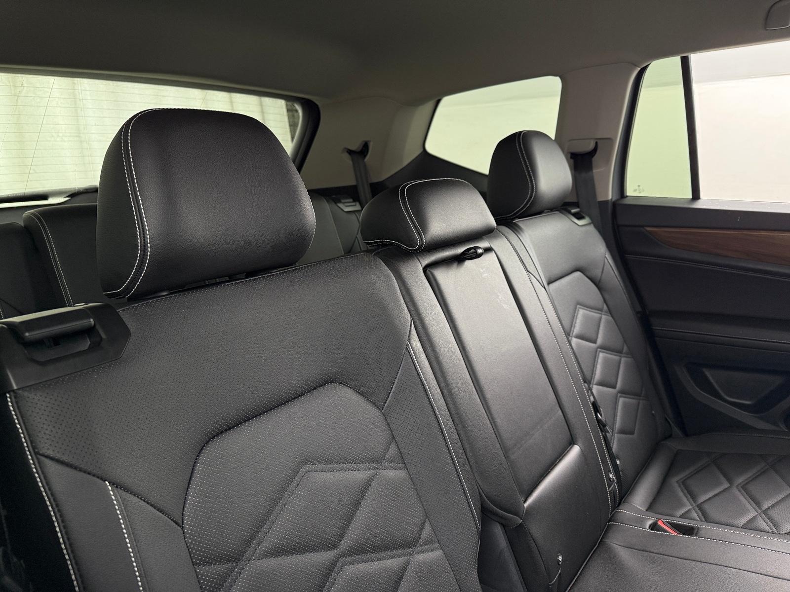 Thumbnail: 2025 Volkswagen Atlas - 5