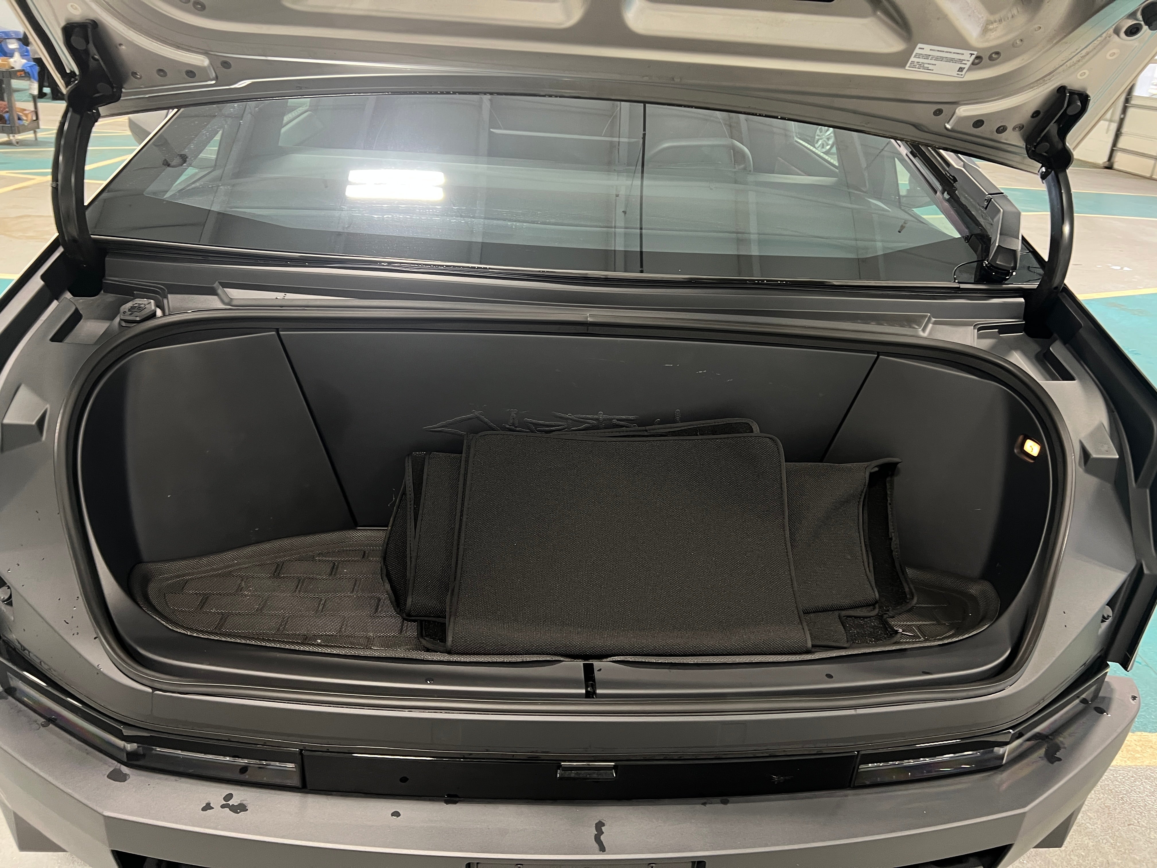 2025 Tesla Cybertruck