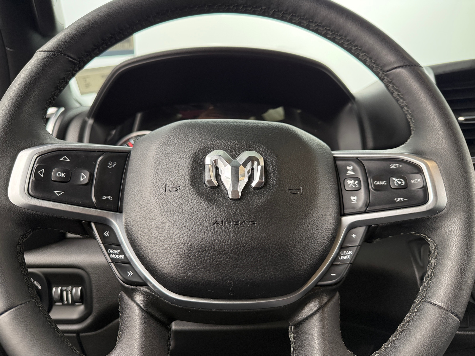 Thumbnail: 2025 RAM 1500 - 5