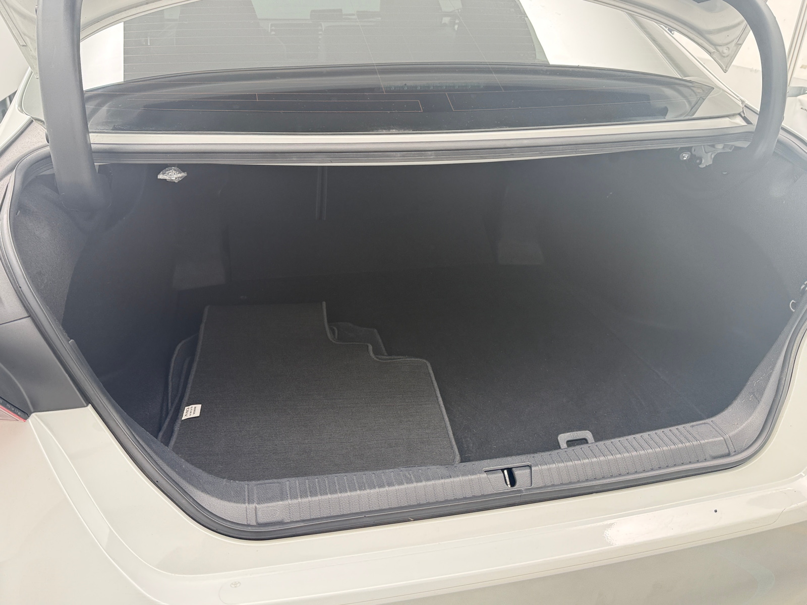 Thumbnail: 2022 Toyota Avalon - 7