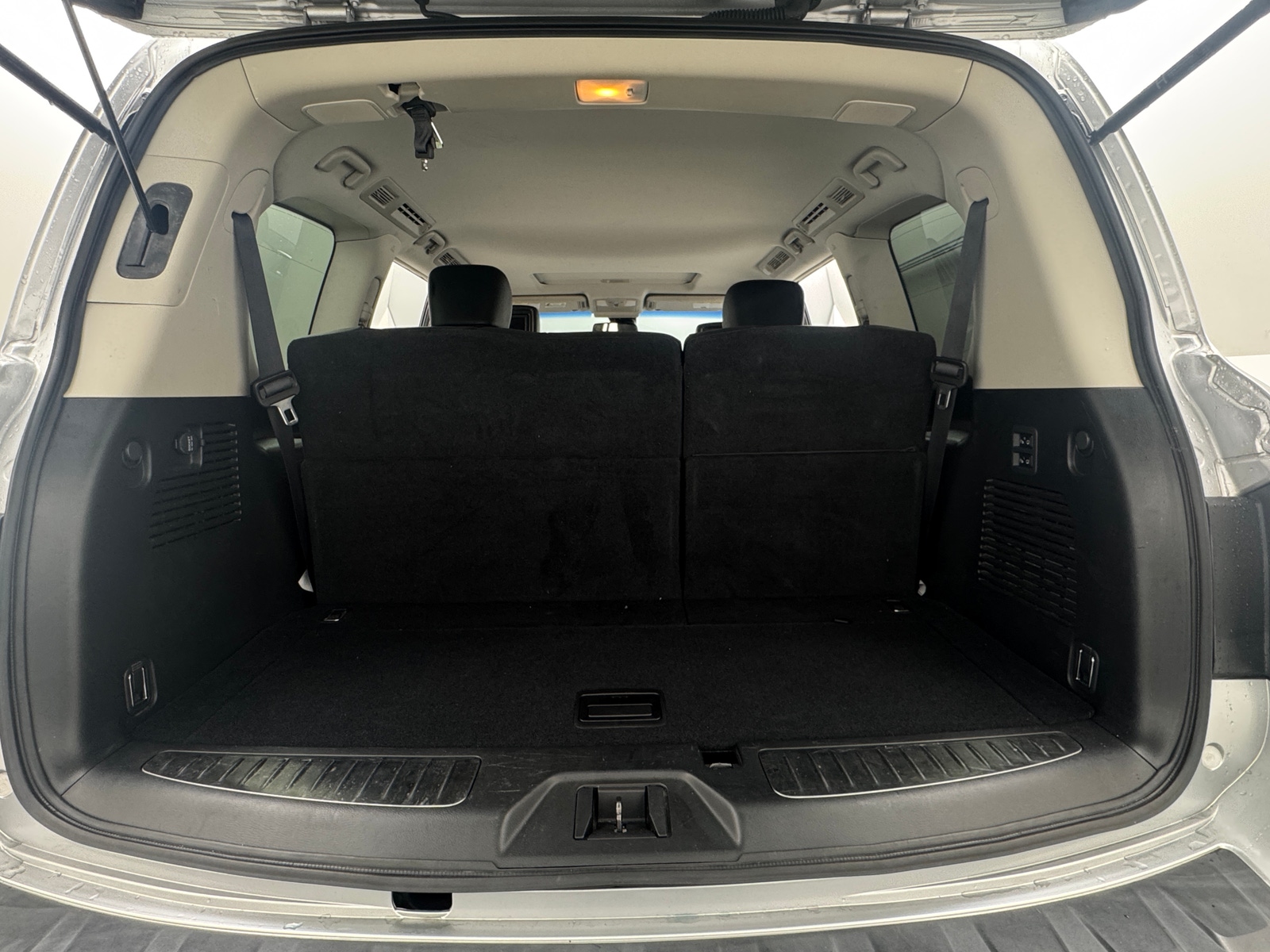 Thumbnail: 2017 Nissan Armada - 6