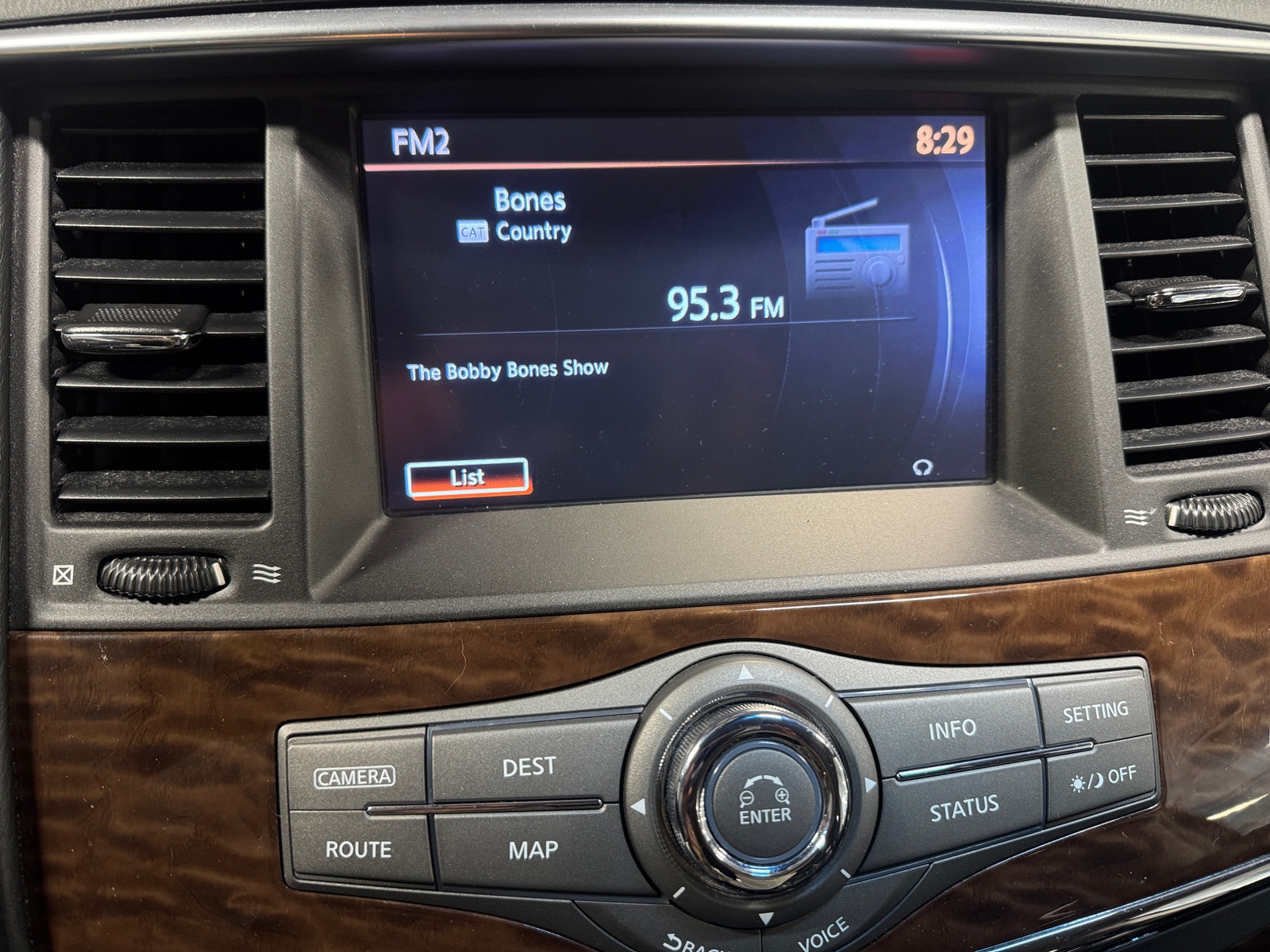 Thumbnail: 2017 Nissan Armada - 3