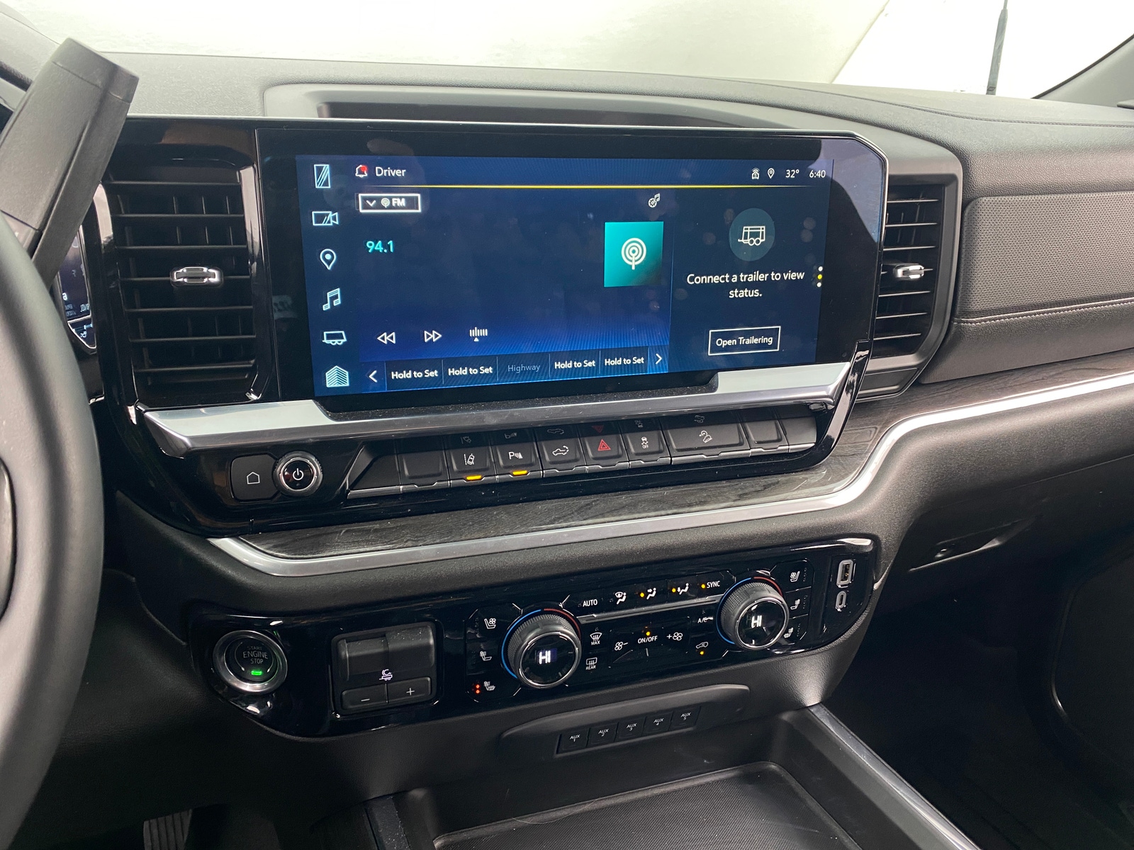 Thumbnail: 2024 Chevrolet Silverado 2500 - 3