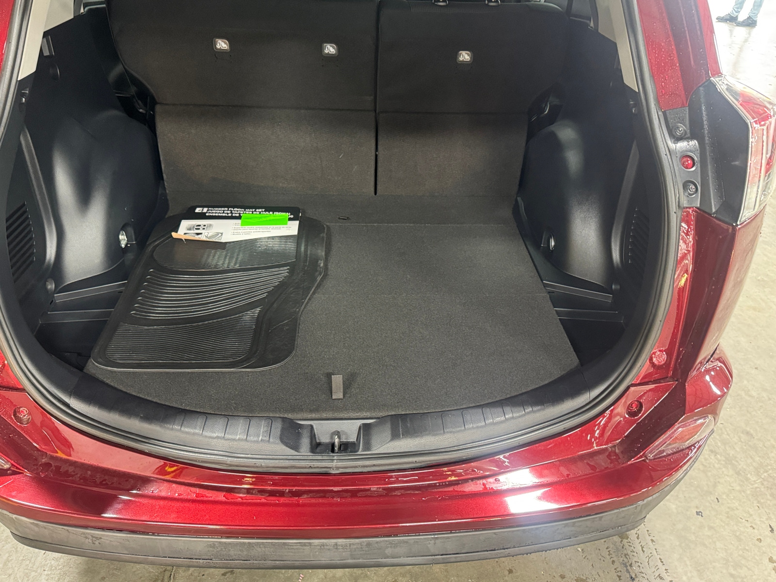 Thumbnail: 2018 Toyota RAV4 - 7