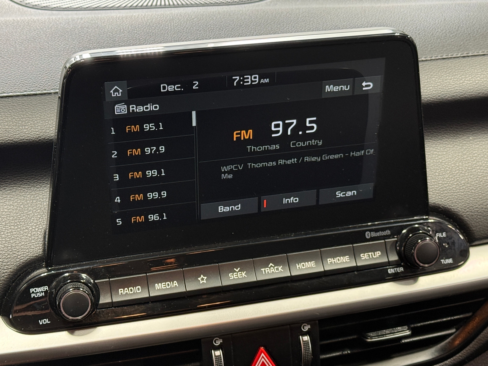 Thumbnail: 2019 Kia Forte - 4