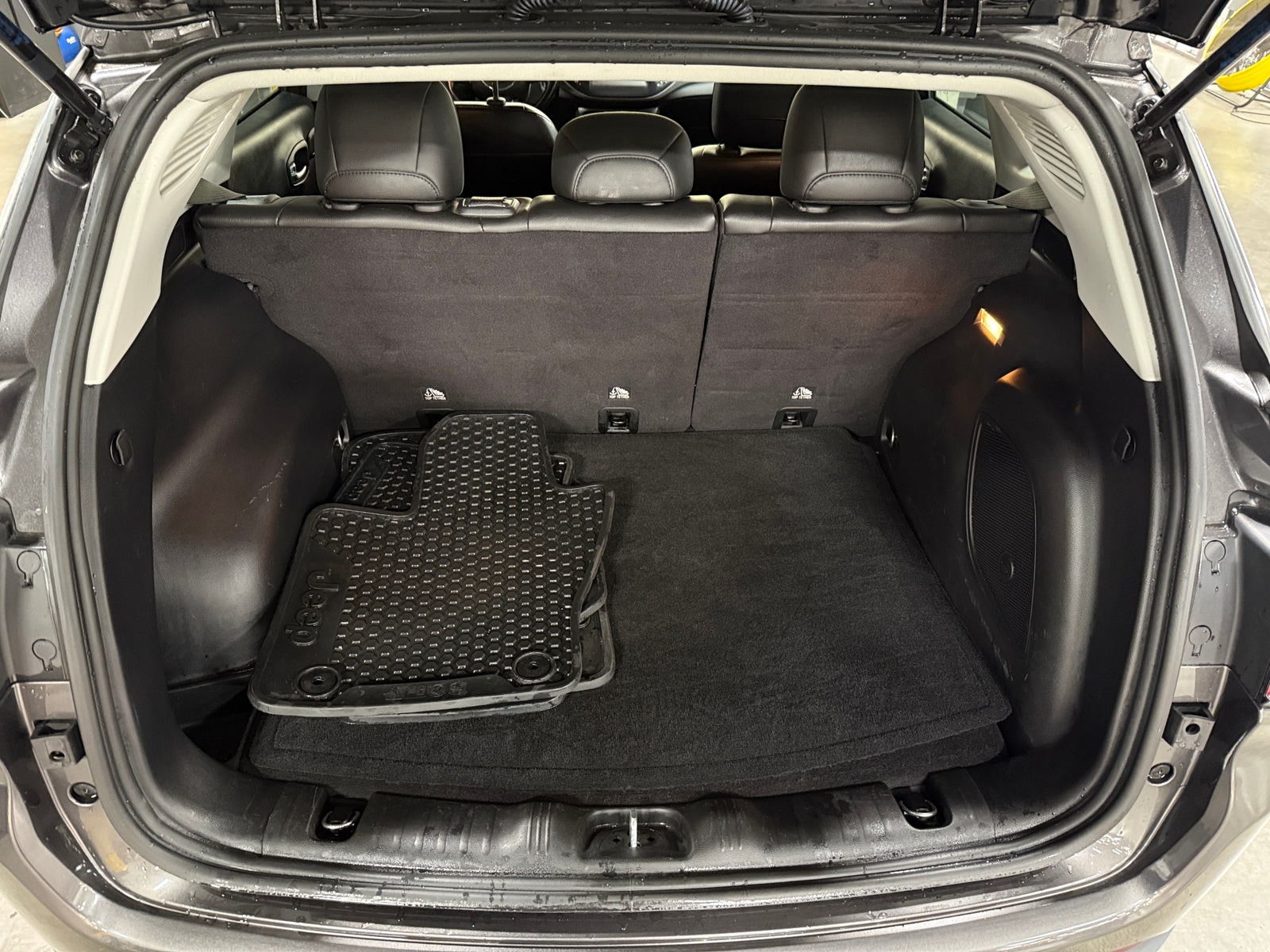 Thumbnail: 2021 Jeep Compass - 7