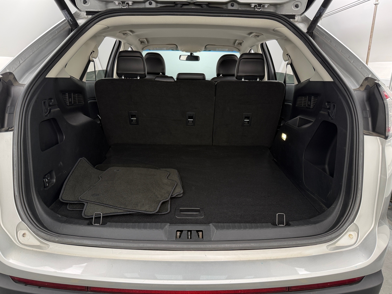 Thumbnail: 2017 Ford Edge - 7