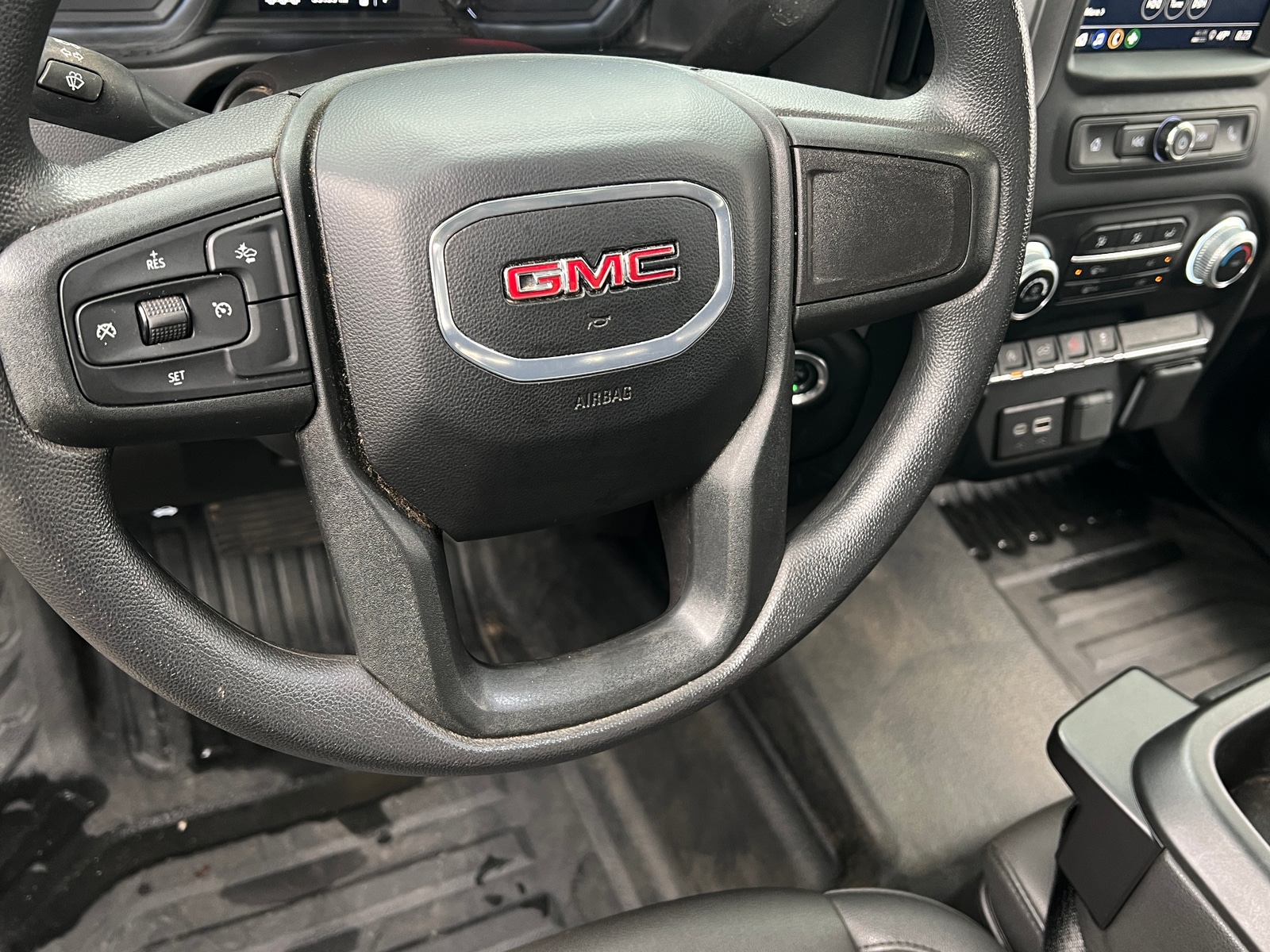 Thumbnail: 2024 GMC Sierra 1500 - 4