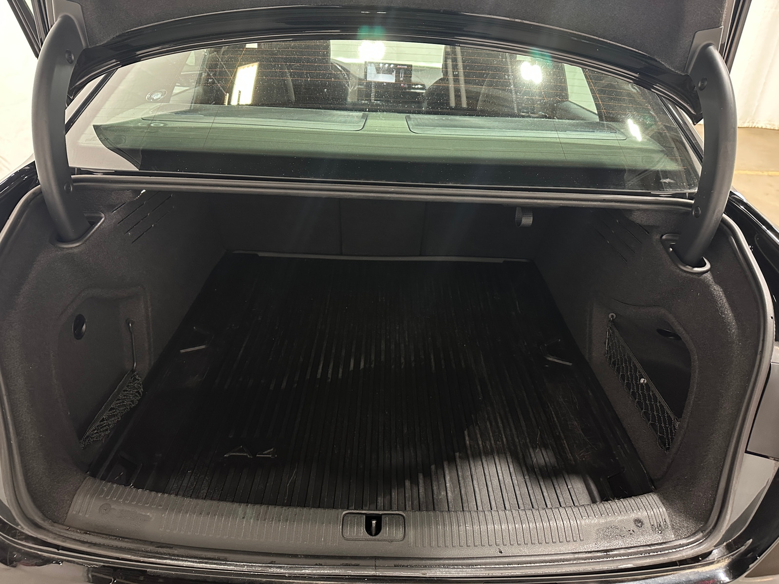 Thumbnail: 2020 Audi A4 - 6