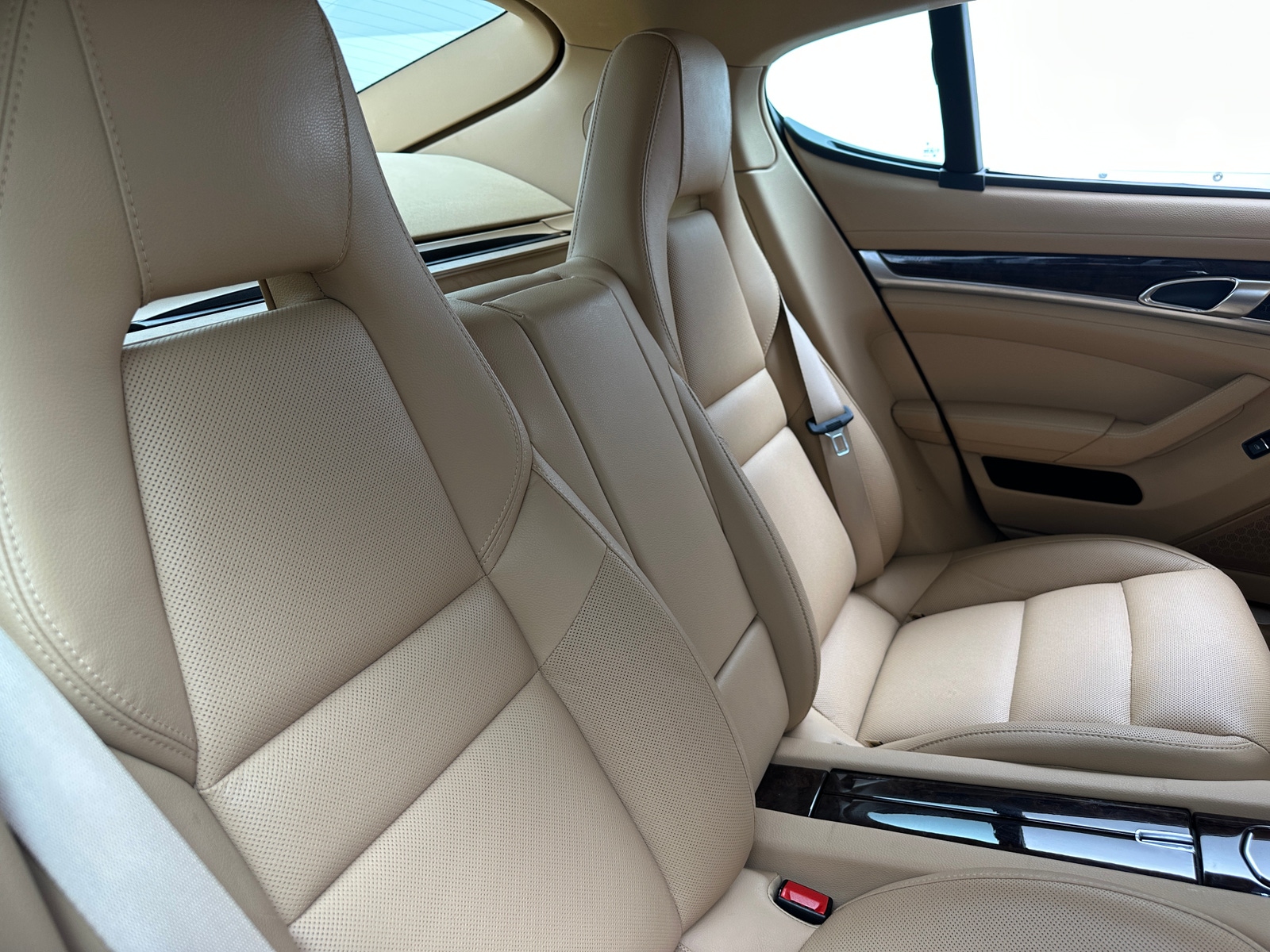 Thumbnail: 2015 Porsche Panamera - 5