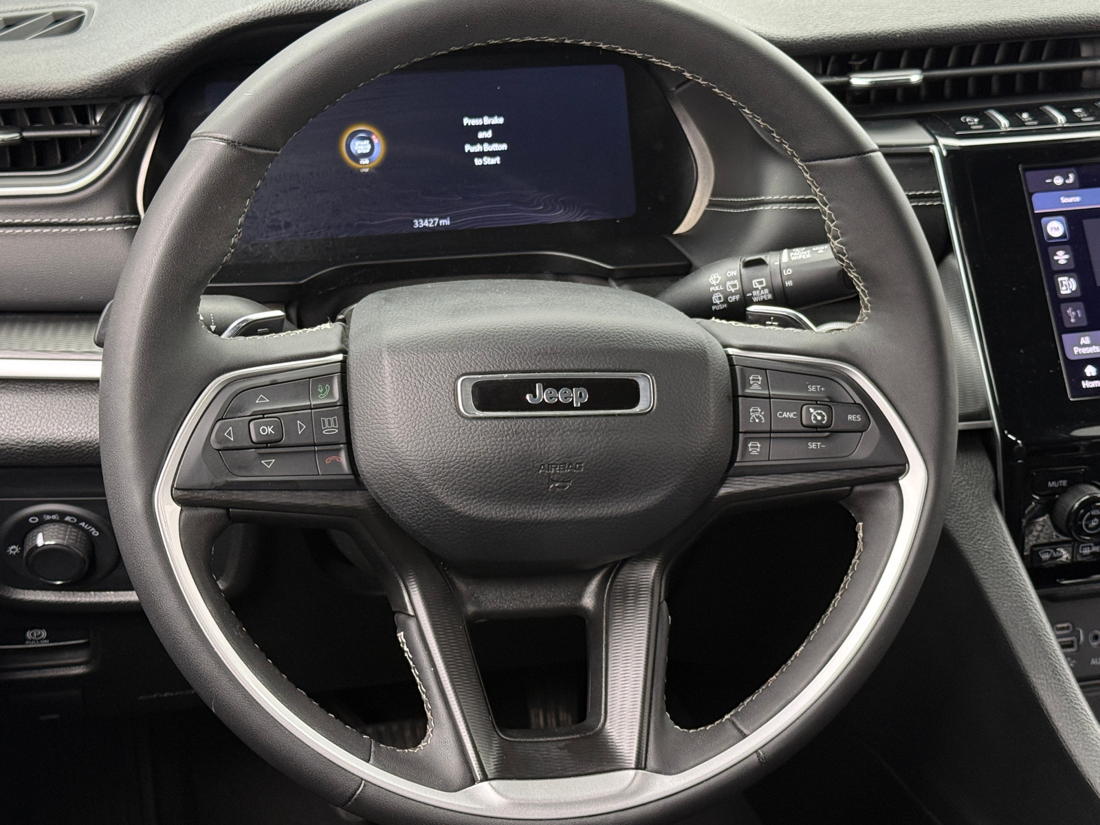 Thumbnail: 2024 Jeep Grand Cherokee L - 4