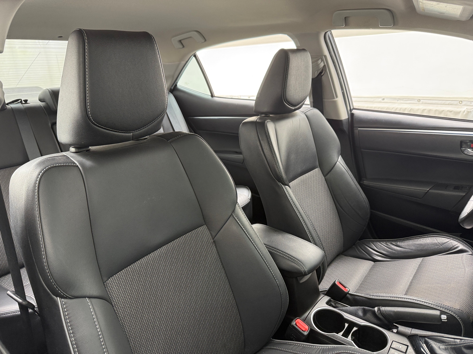 Thumbnail: 2016 Toyota Corolla - 2